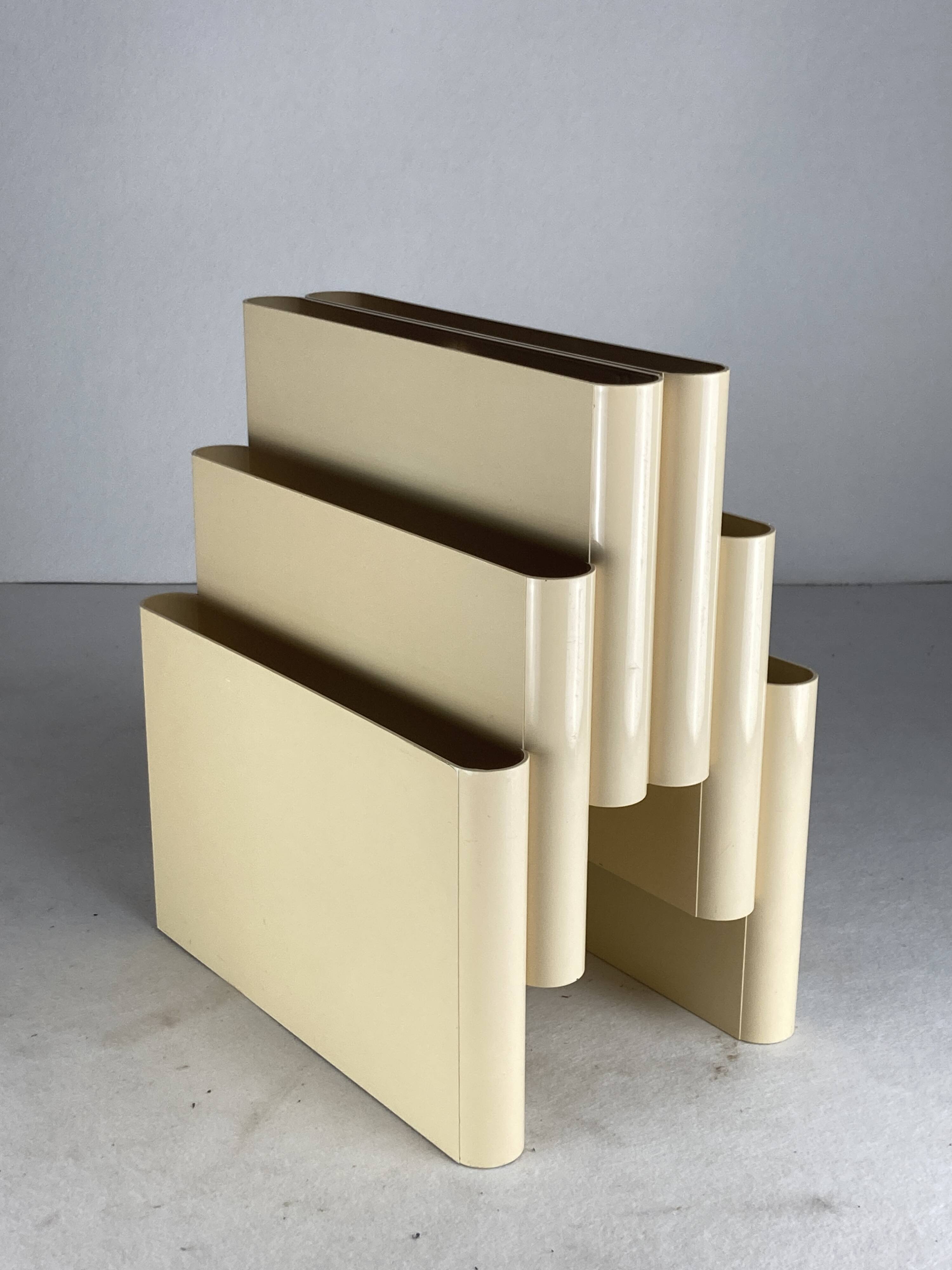 Porte-revues beige blanc cassé par Giotto Stoppino pour Kartell, Italie 1970