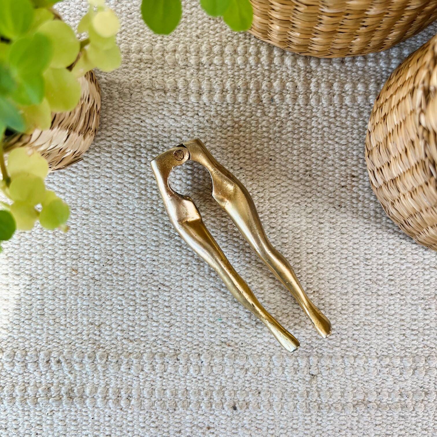 Brass nutcracker “les belles gambettes”