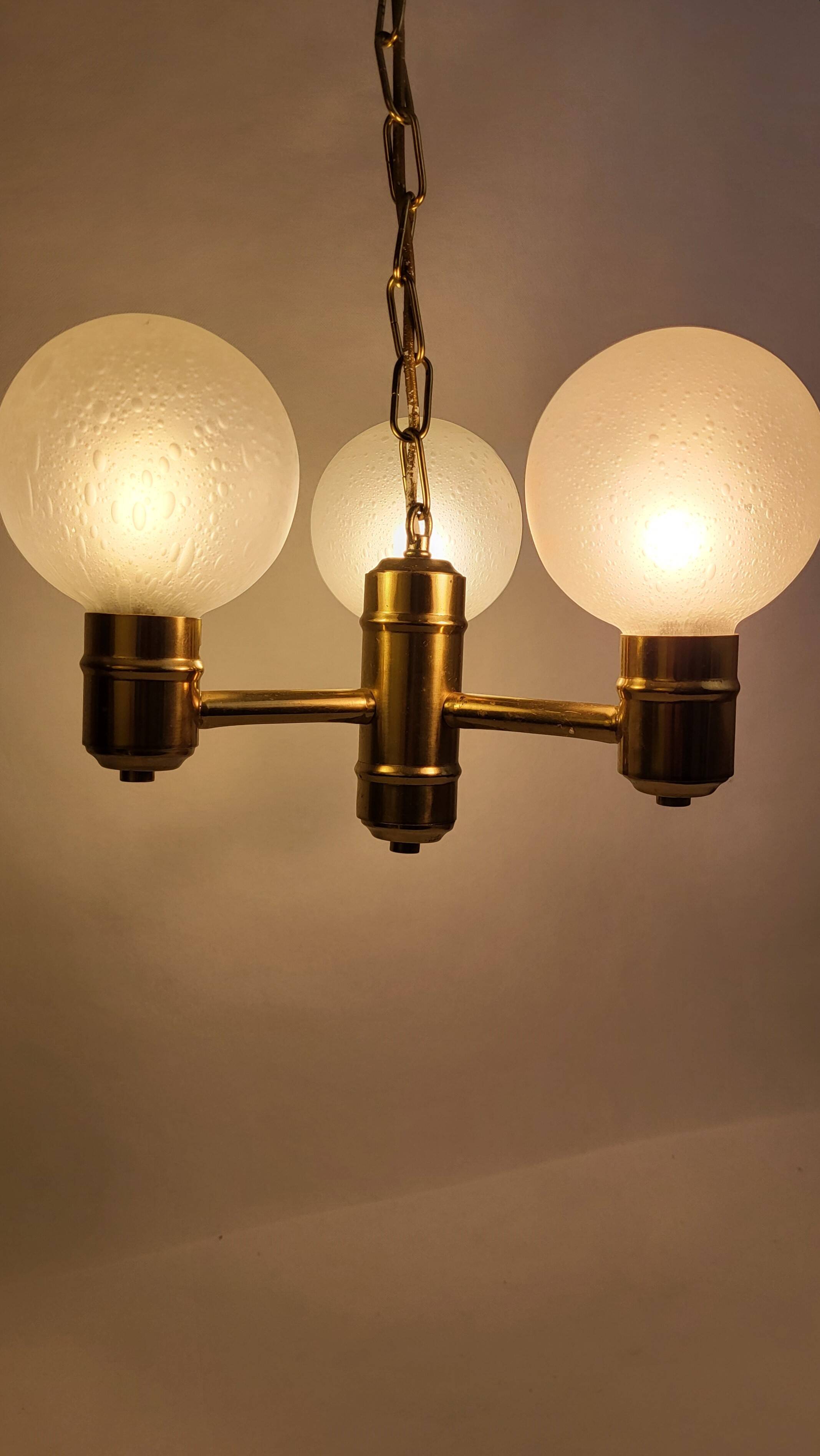 Suspension 3 arms of light