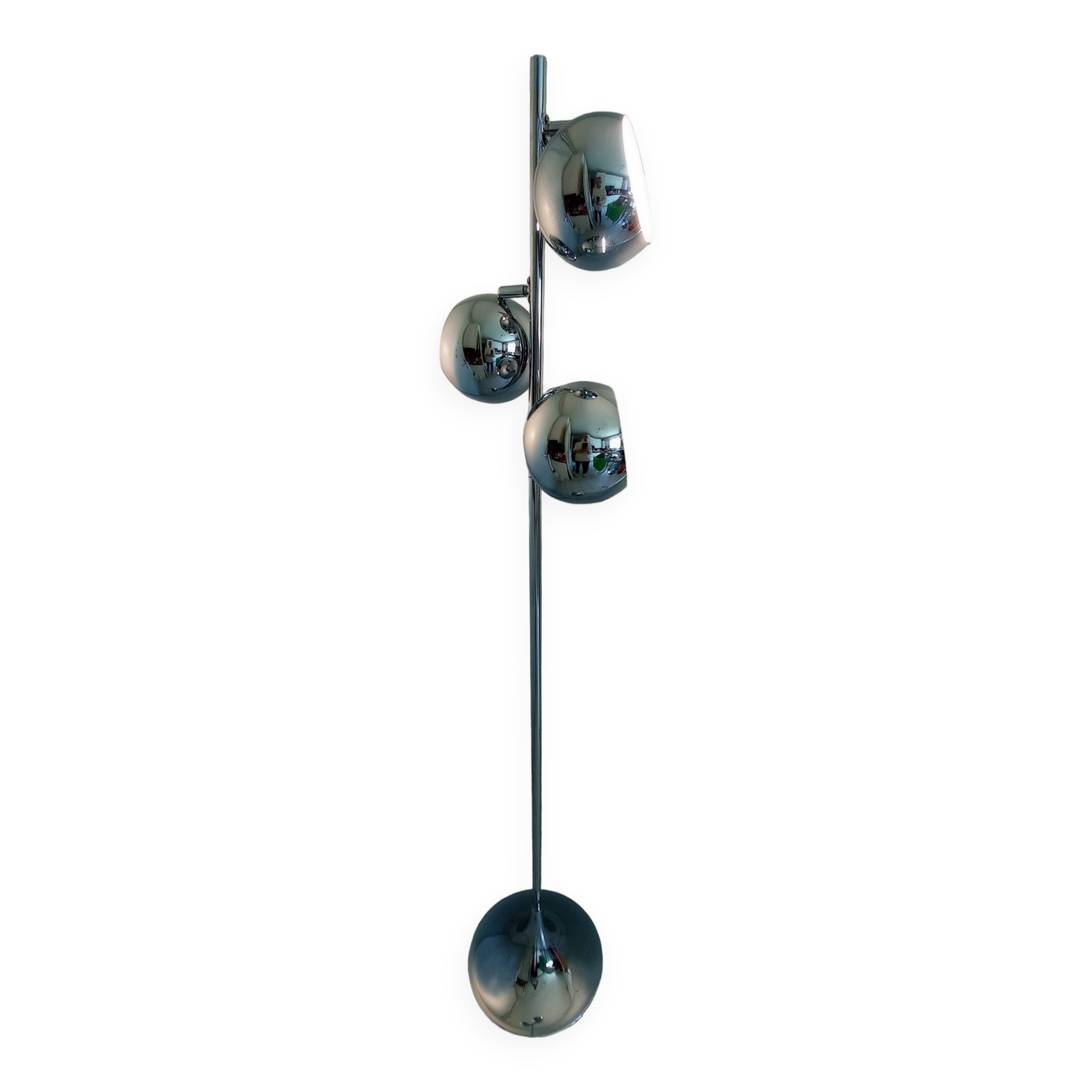Eyeball floor lamp with tulip base