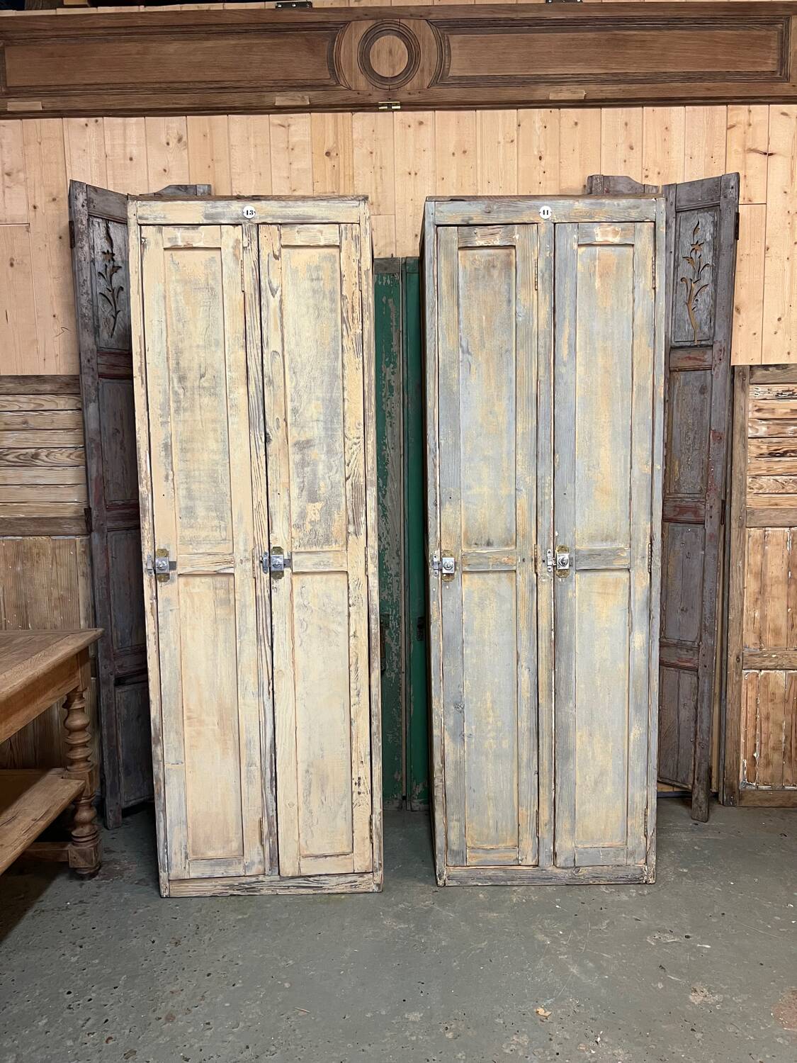 Two-door workshop locker N.43