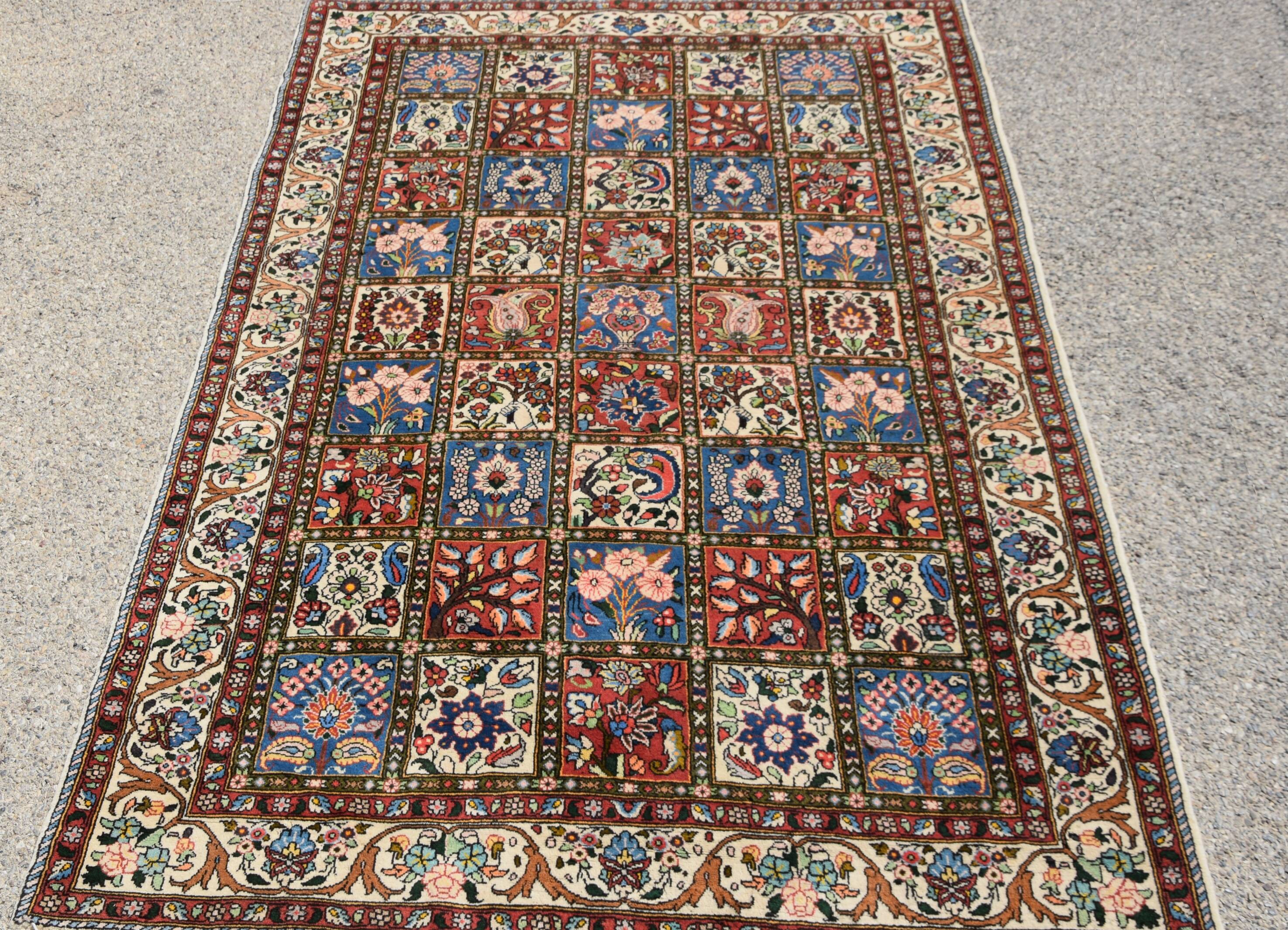 Oriental Persian Rug Iran Bakthiar Chaleshotor: 1.60 X 2.40 Meters