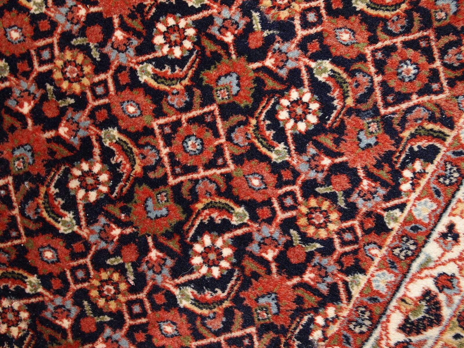 Tapis Indo-Tabriz Vintage Indien, Années 1980, Élégance Artisanale