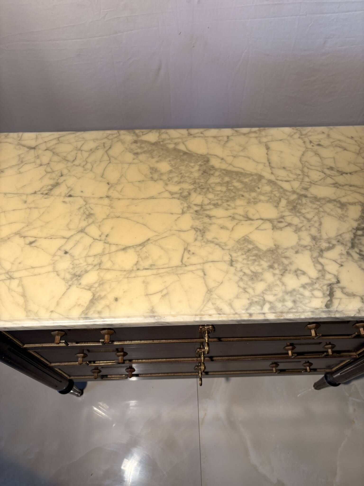 Commode with 3 drawers in Louis XVI style, marble and gilded bronze.
