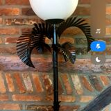 Palm lamp