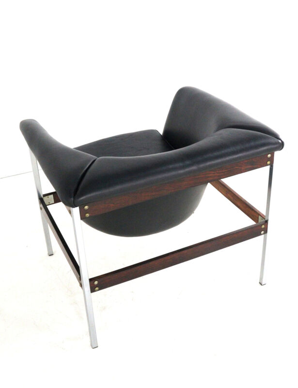 Geoffrey Harcourt for Artifort armchair model 042 - dutch design - restored