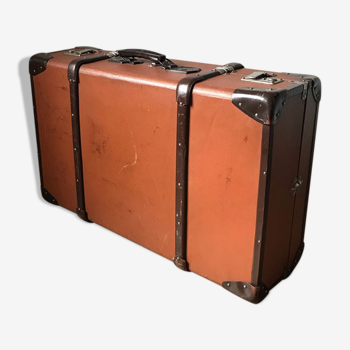 Old suitcase malle