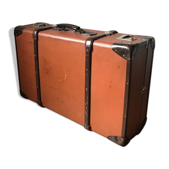 Old suitcase malle