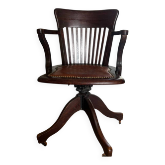 Swivel office chair