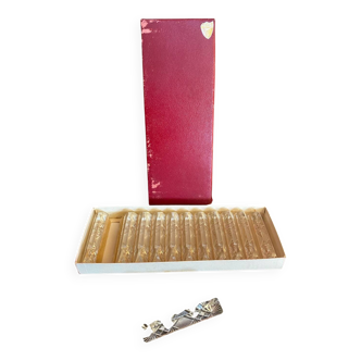 Set of 12 vintage bayel moulded crystal knife rests made in france