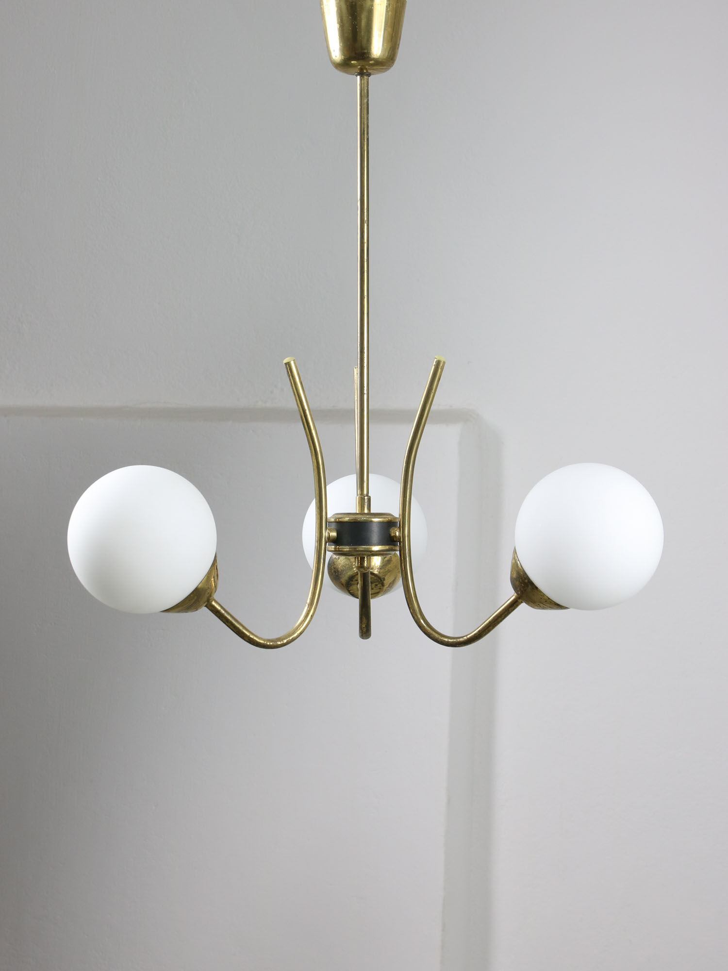 Italian Mid-century Brass and Opaline Glass Chandelier