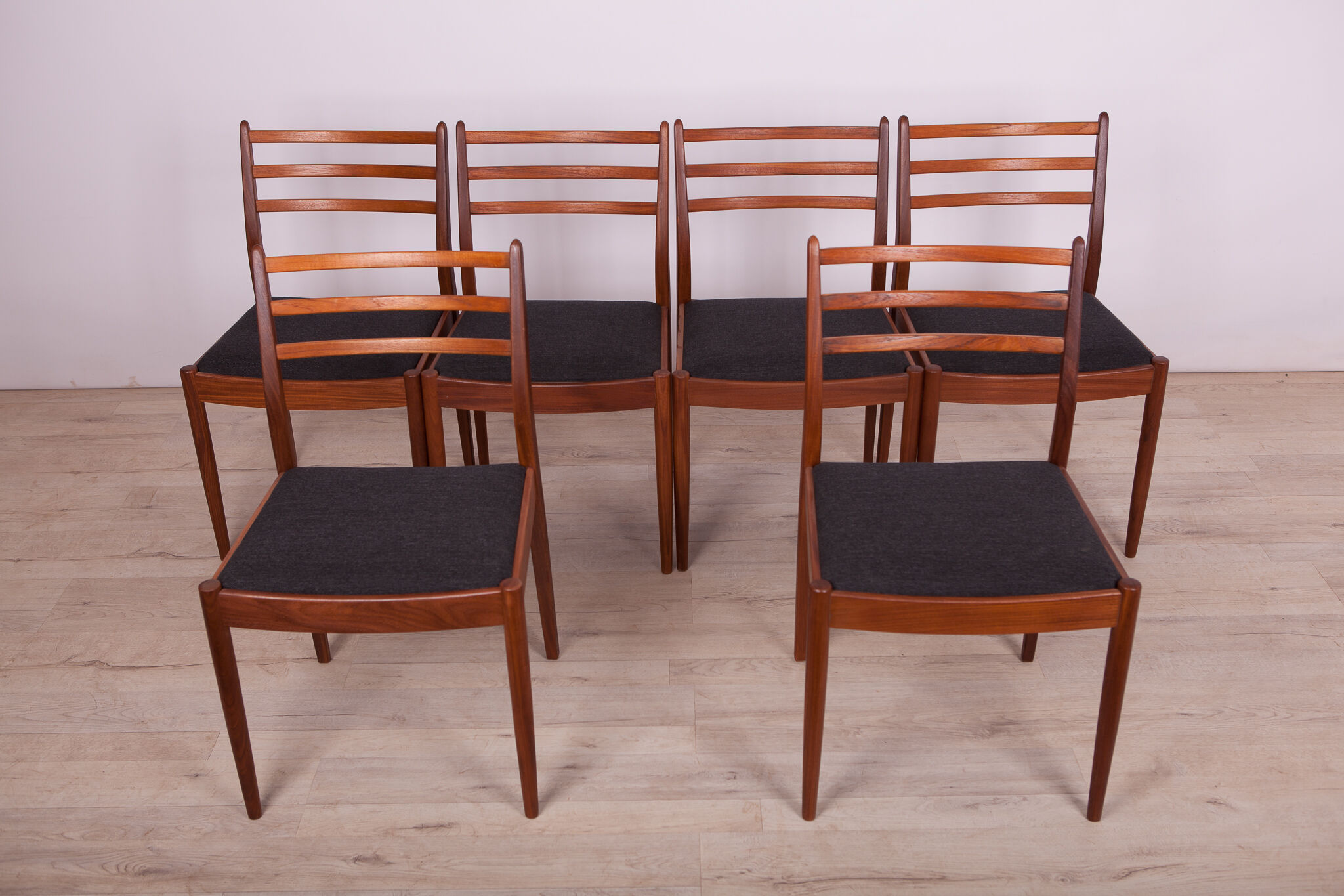 Chaises de salle à manger vintage par Victor Wilkins pour G-Plan, années 1960, ensemble de 6