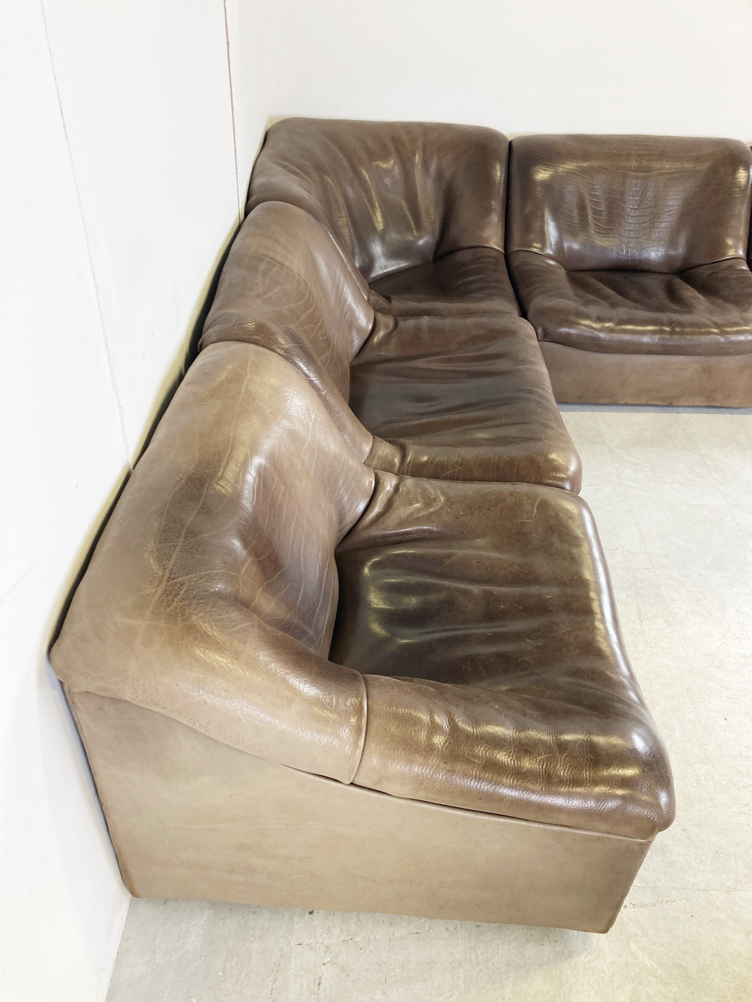 Vintage leather DS46 modular sofa by De Sede, 1970s