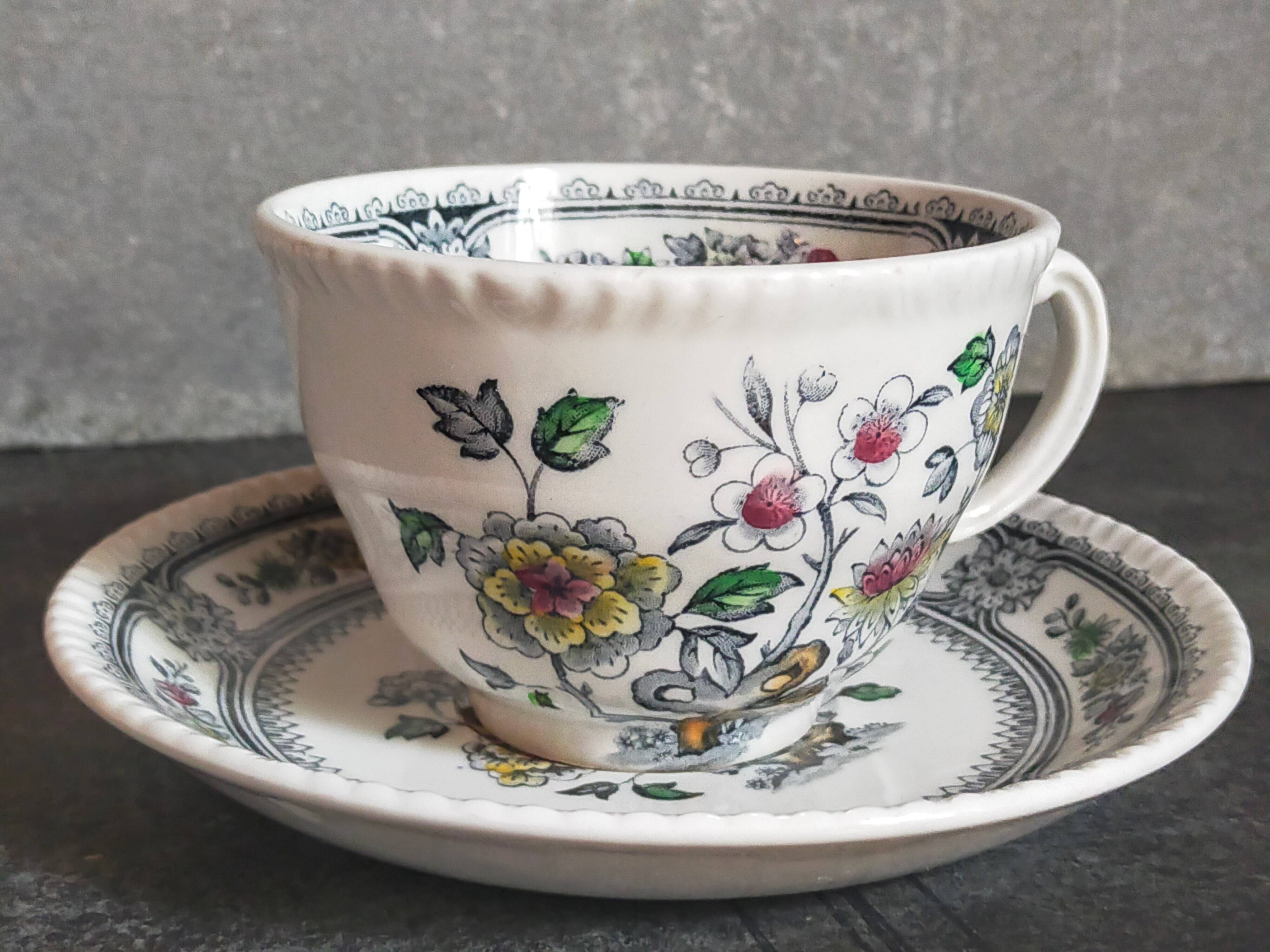 Two vintage wood & sons english lunches "dorset" service