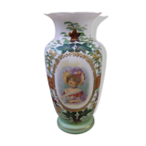 Vase en opaline ancien