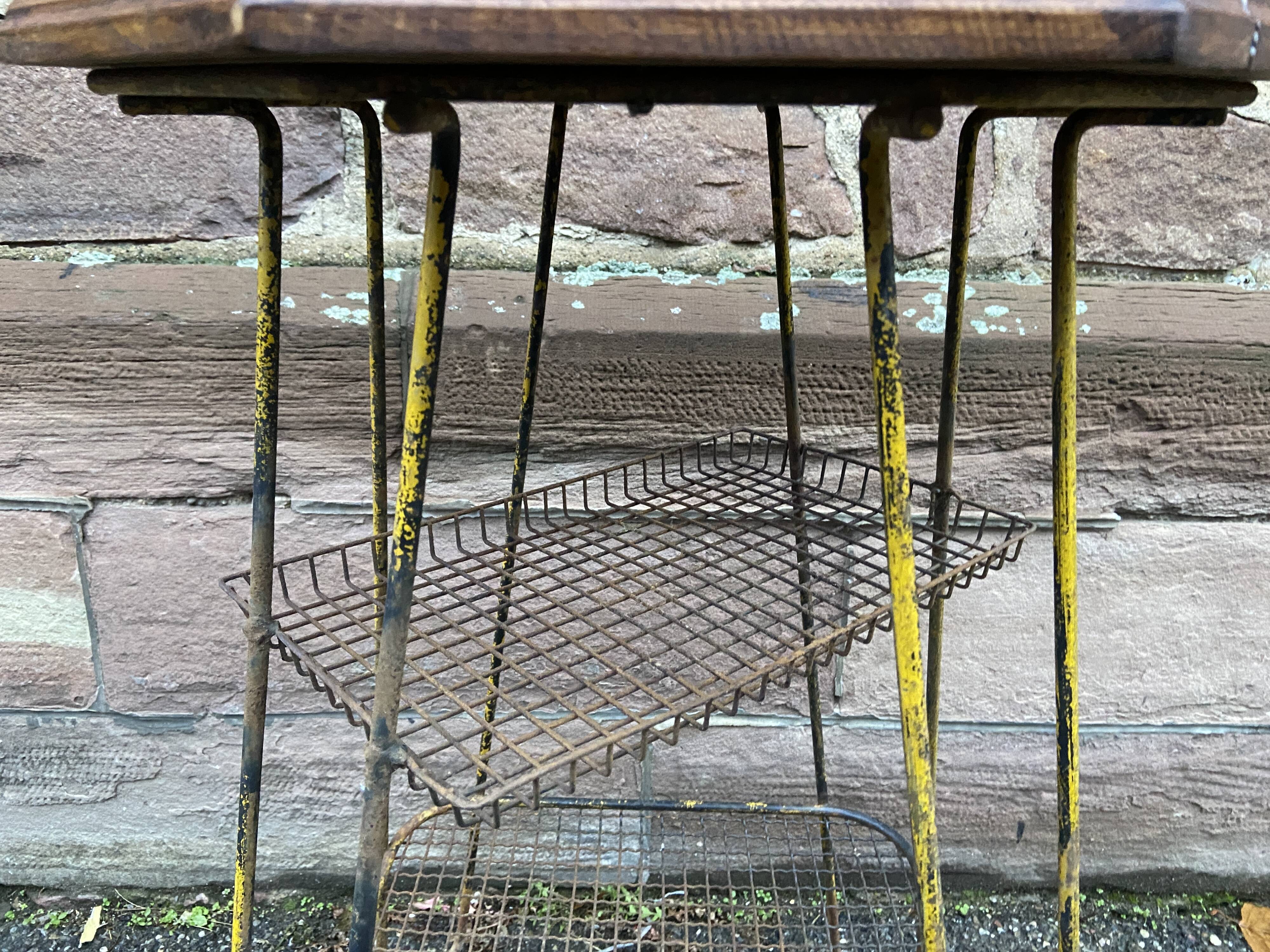 Vintage industrial harness serving hexagonal commercial console in metal & wood Vintage 1950