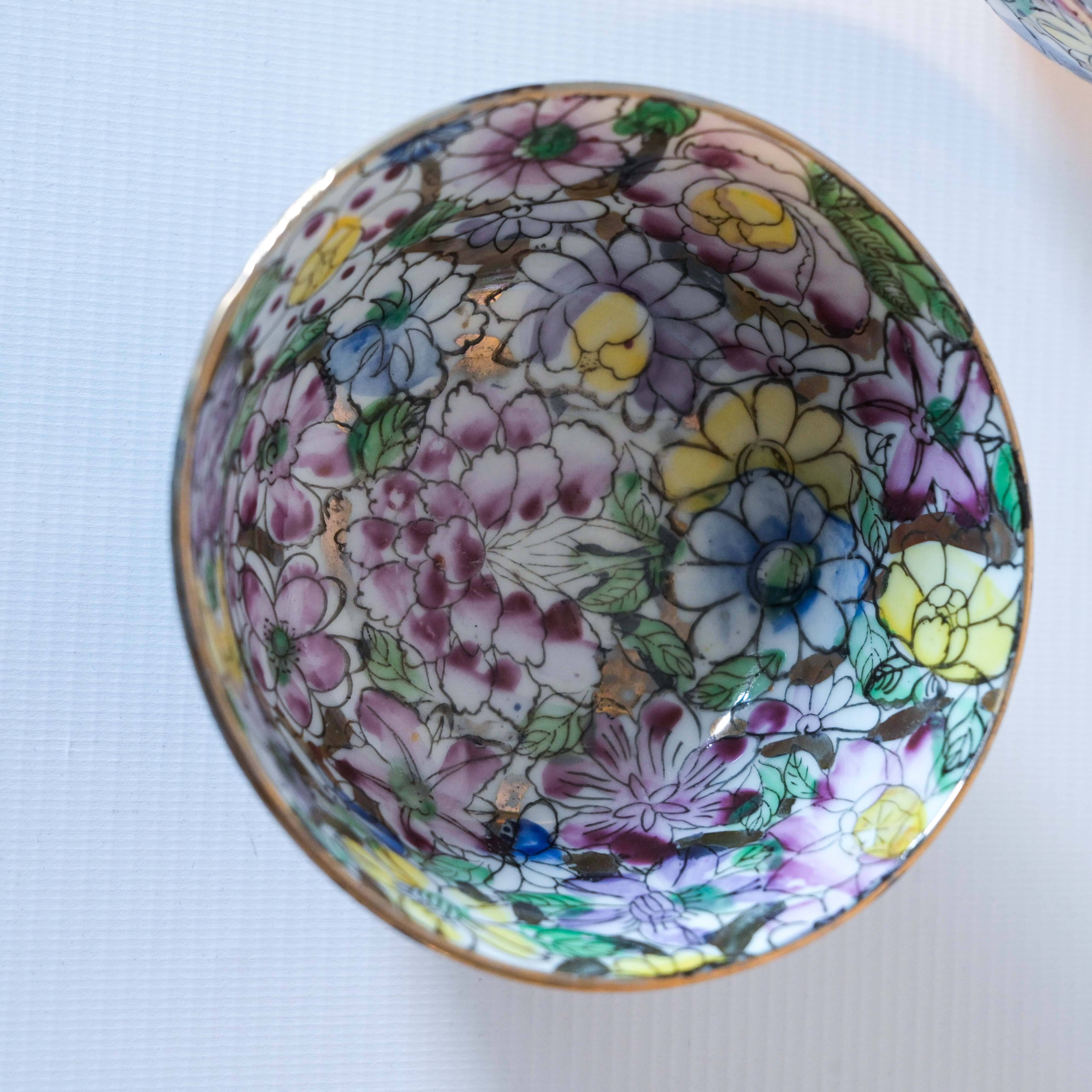 Pair of Chinese porcelain bowls with floral decoration