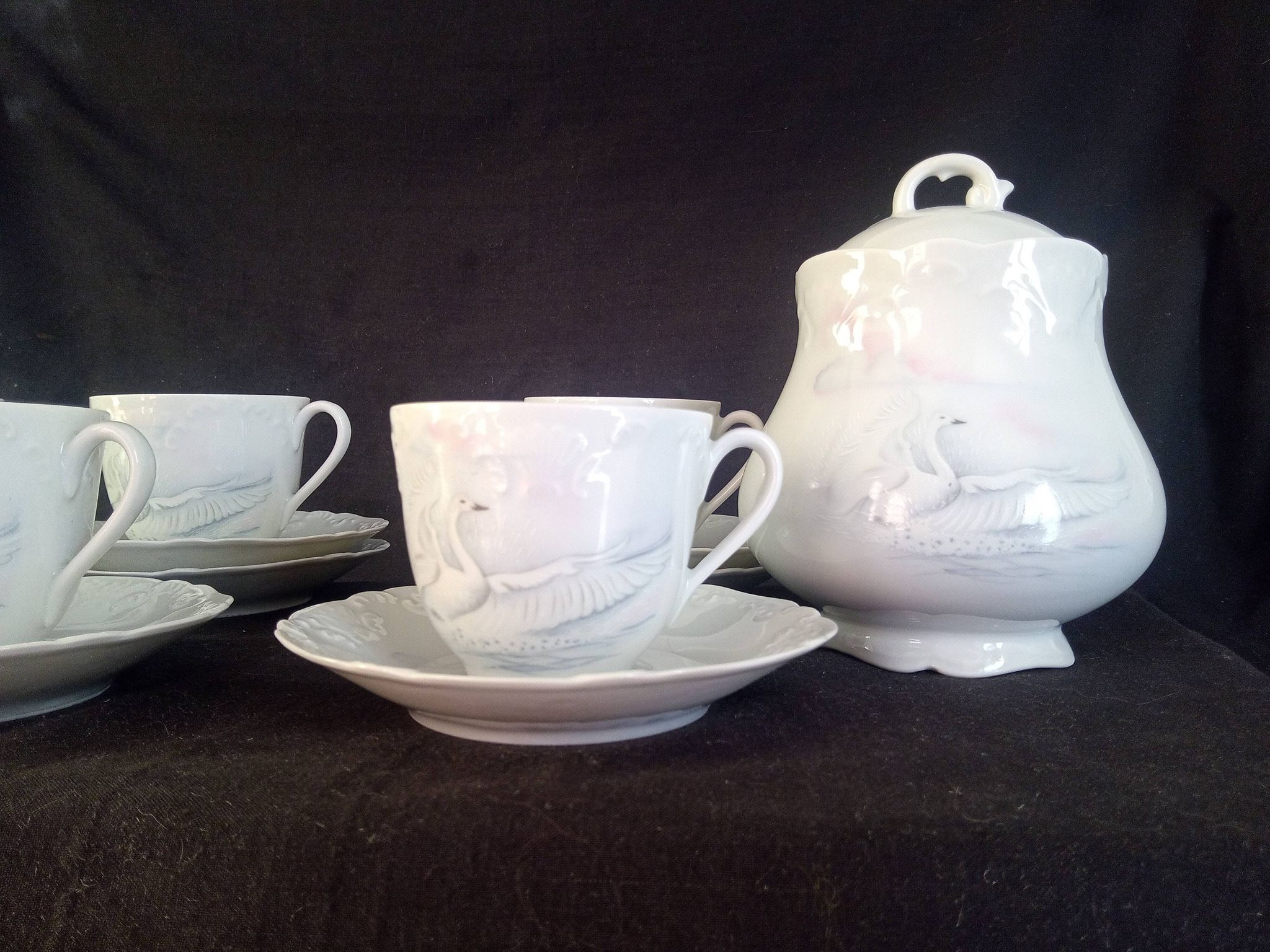Limoges, Camille Tharaud - Coffee service for 8 people in Limoges porcelain, "Swan" decoration.