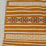 Tapis petite taille fait main traditionnel 114x64cm