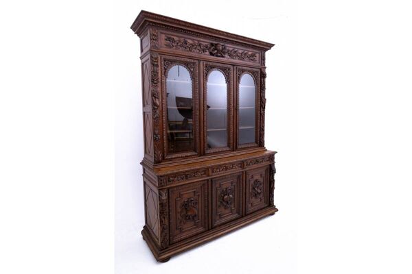 Bibliothèque/buffet sculpté, France, vers 1880.