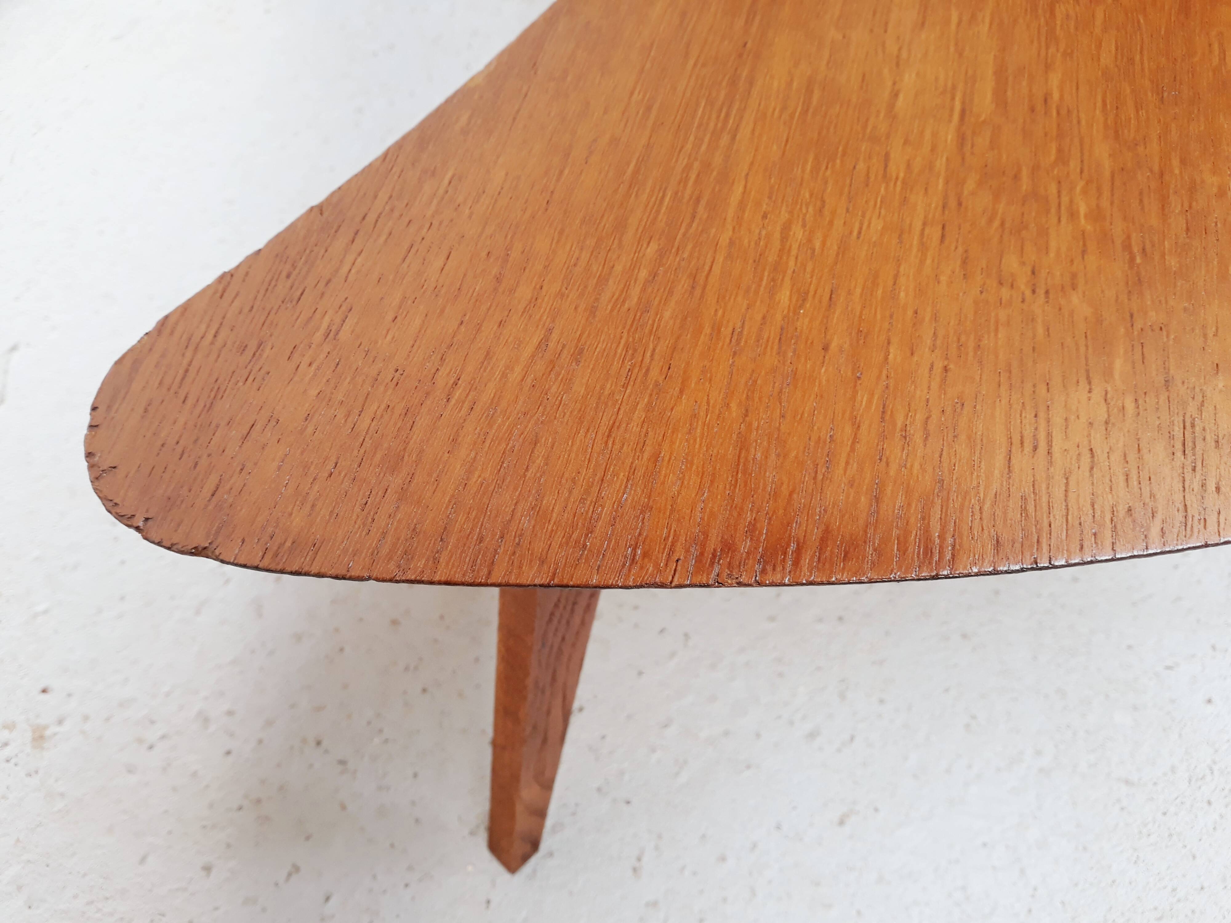 Table basse vintage haricot