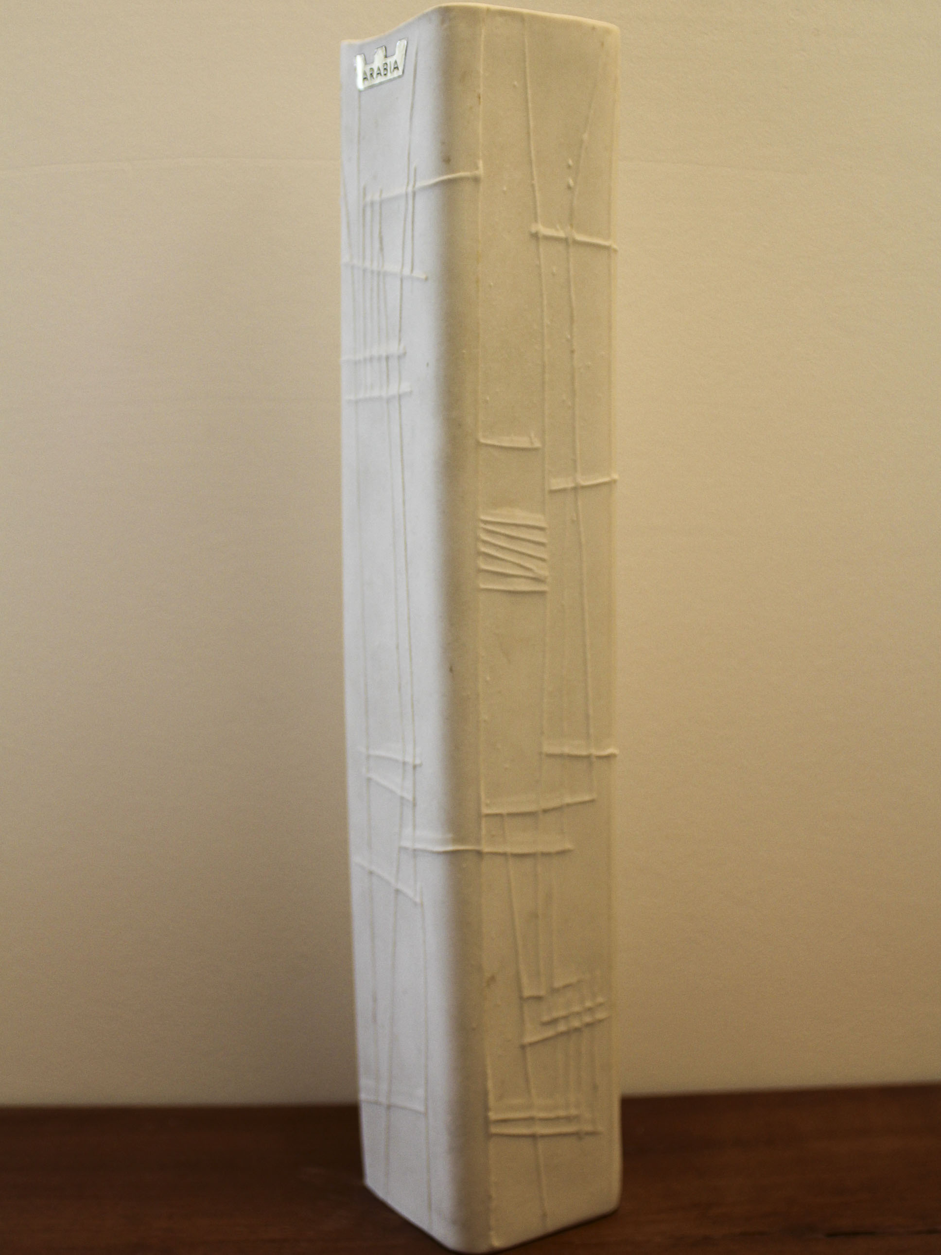 Biscuit vase Arabia Finland