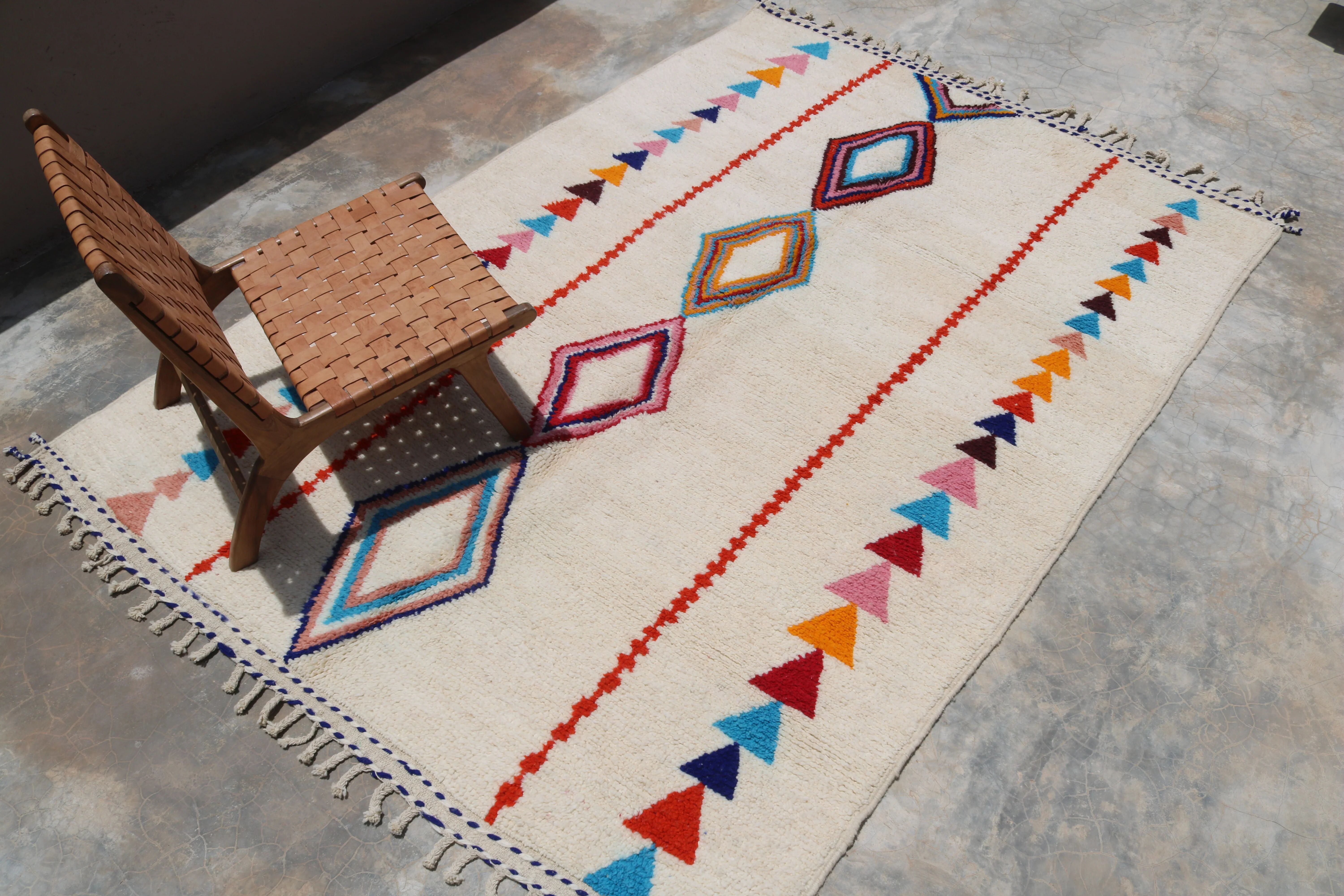 Large handmade colourful rug, 285 x 200 cm - G1028
