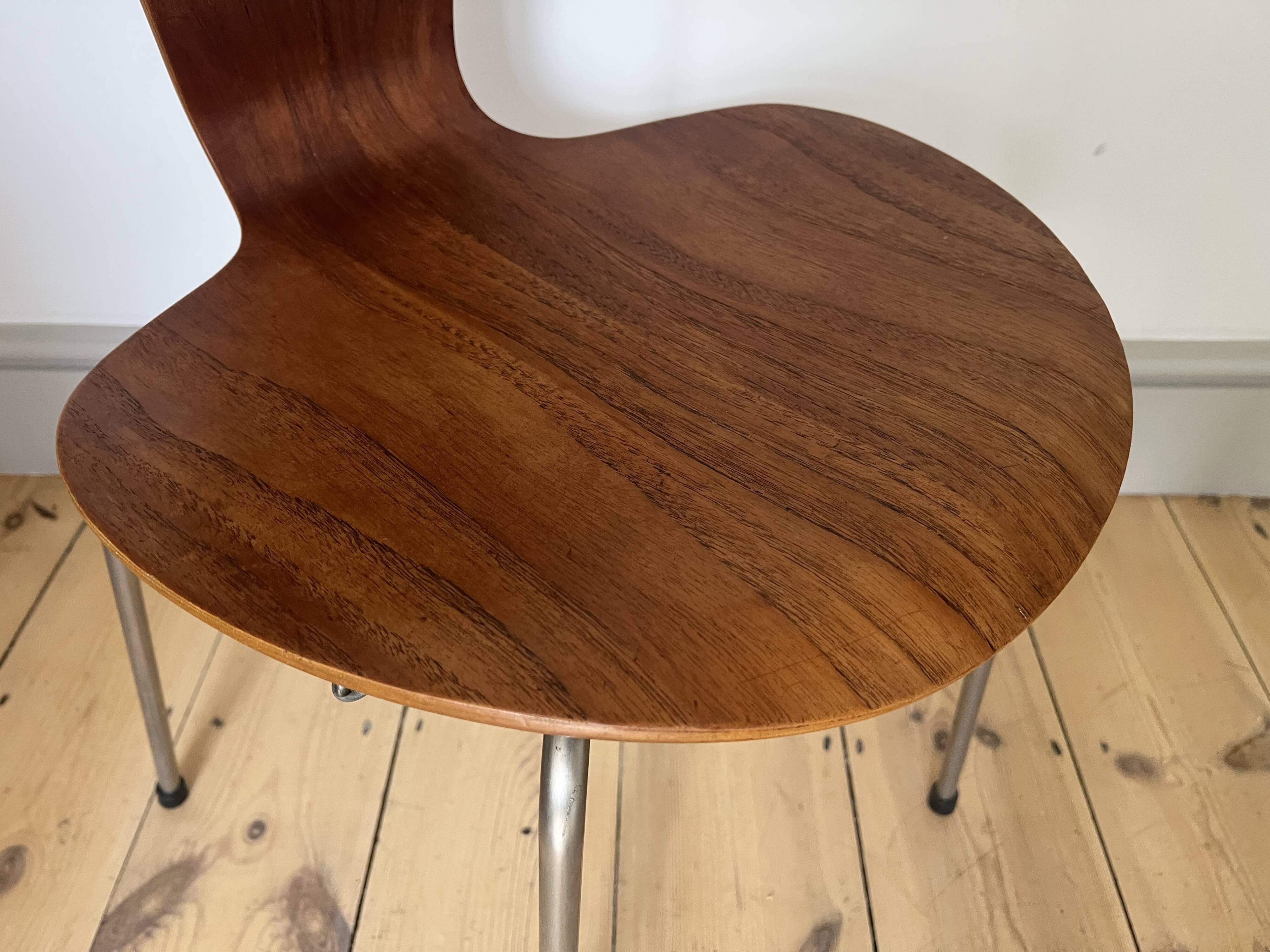 Original danois des années 1960 Arne Jacobsen 3105 / Munkegaard / Mosquito Chair