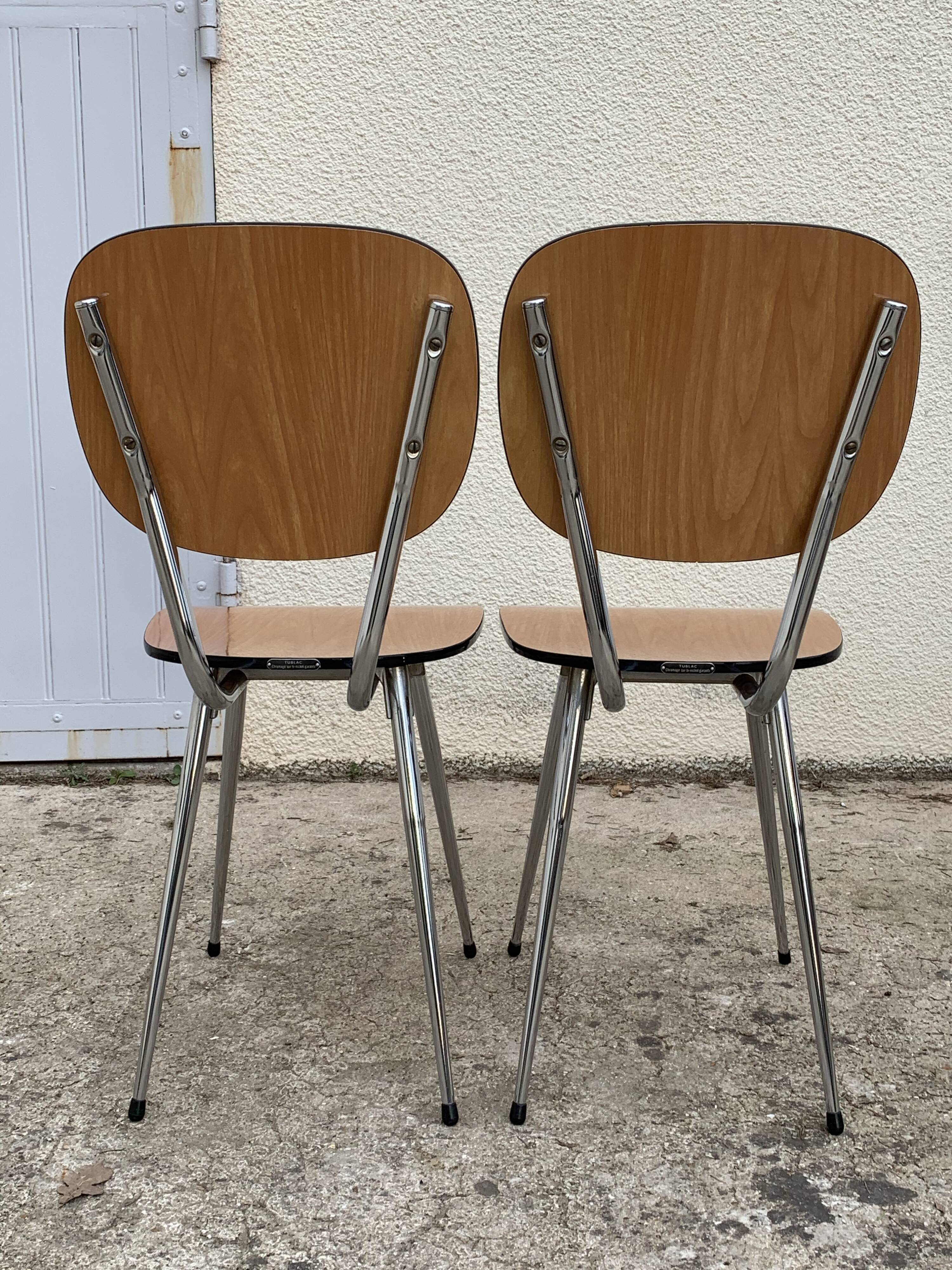 Chairs and stools Formica feet compass Tublac