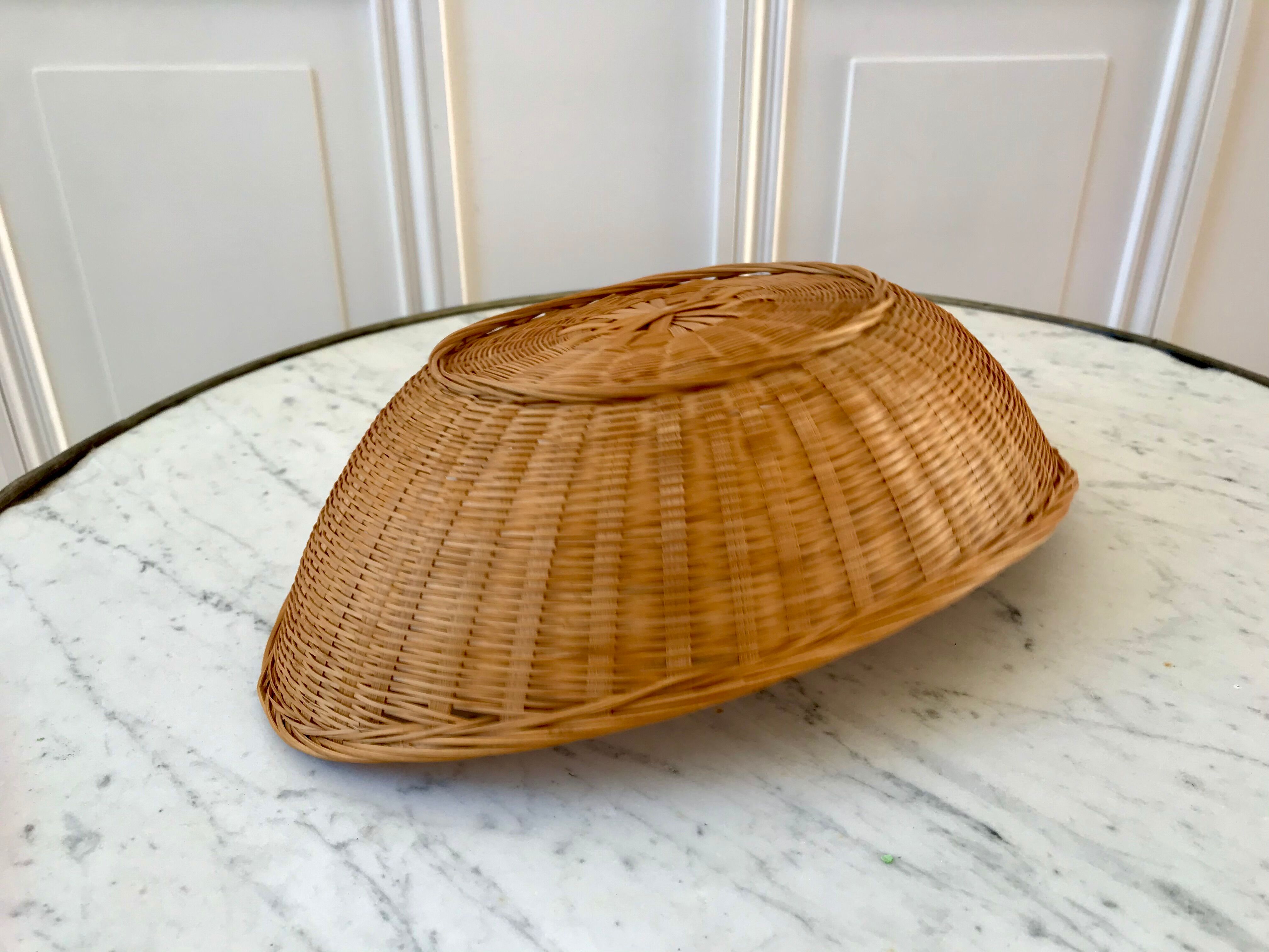 Corbeille en osier ovale années 70