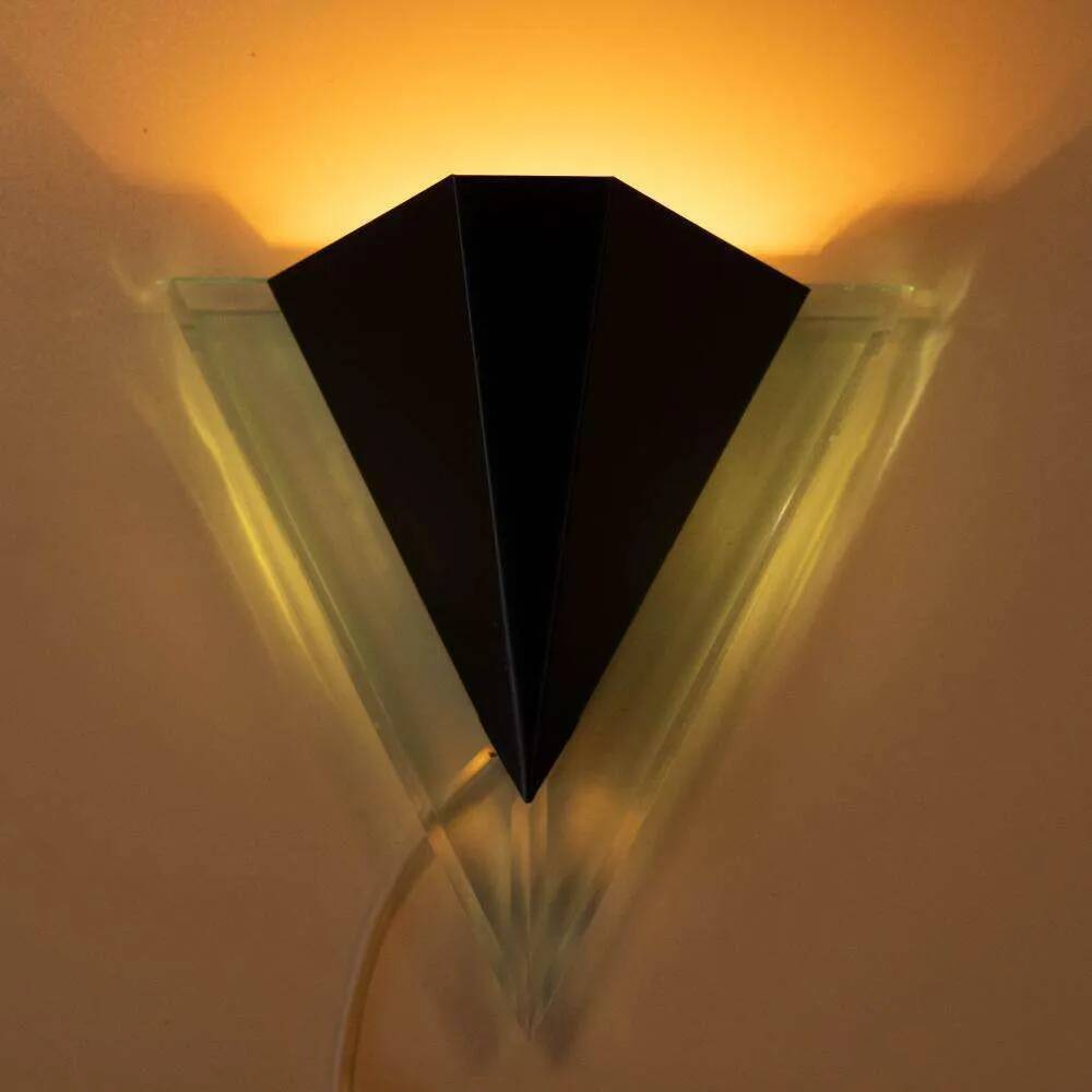 Minimalist 80s wall lamp, postmodern light fixture.