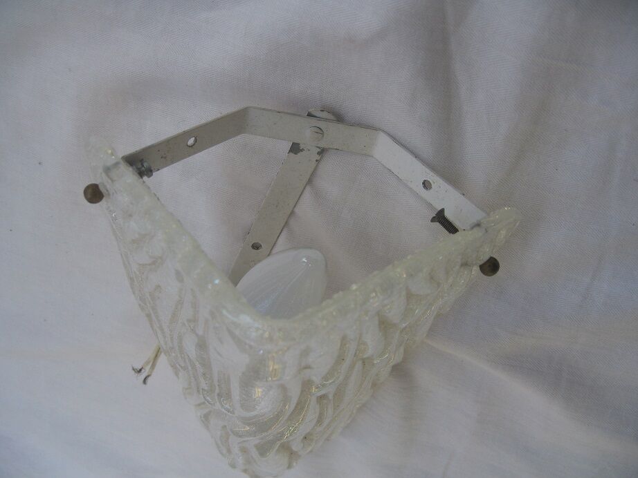 Applique d'angle en verre vintage