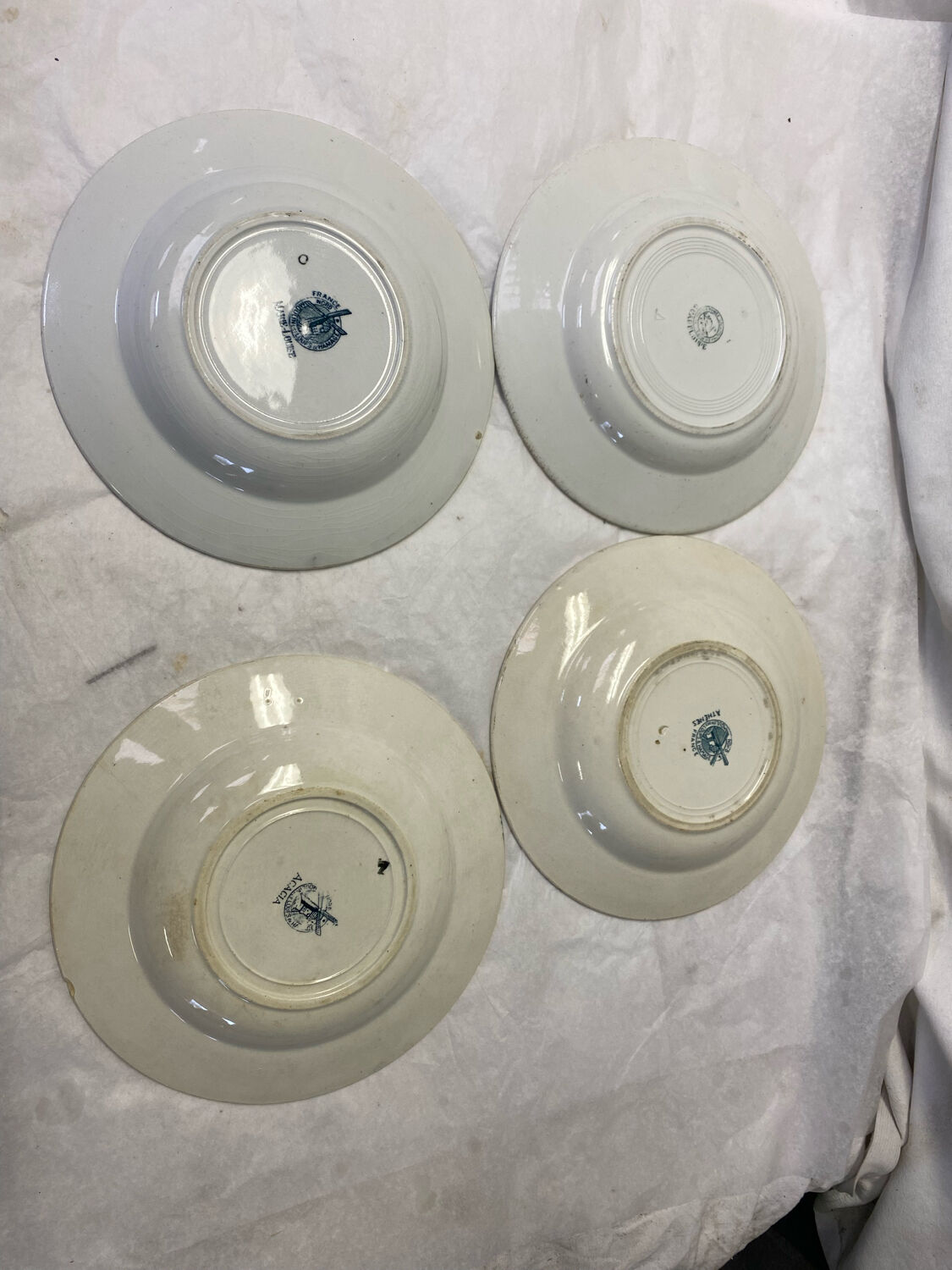 Set of 4 old hollow plates
