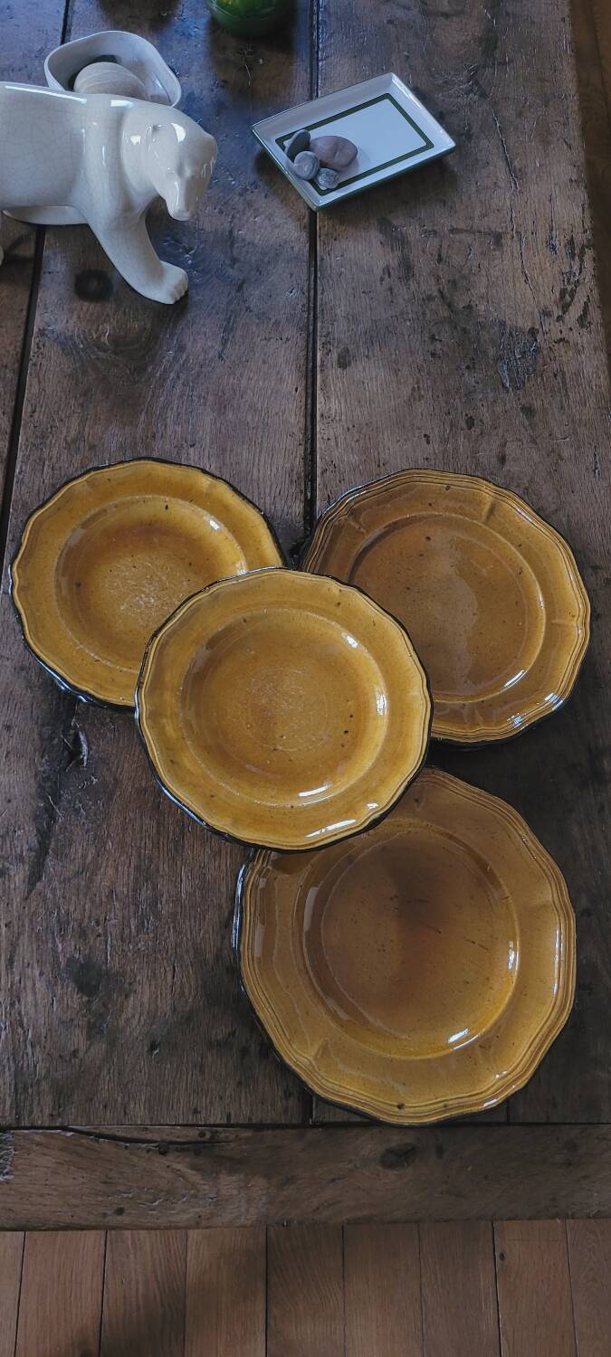 Varages 70's Plates