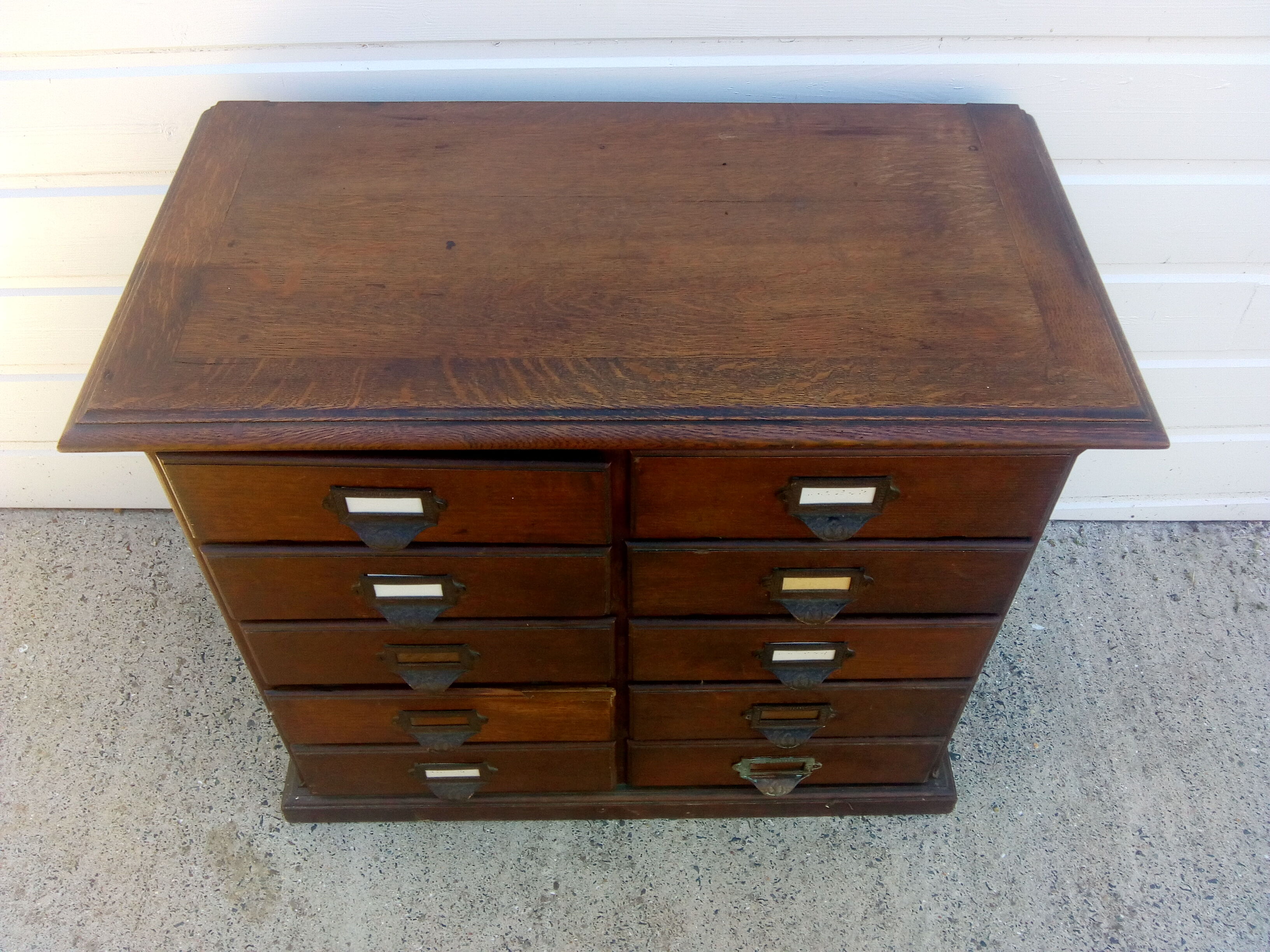 Beautiful furniture of craft a tiroirs