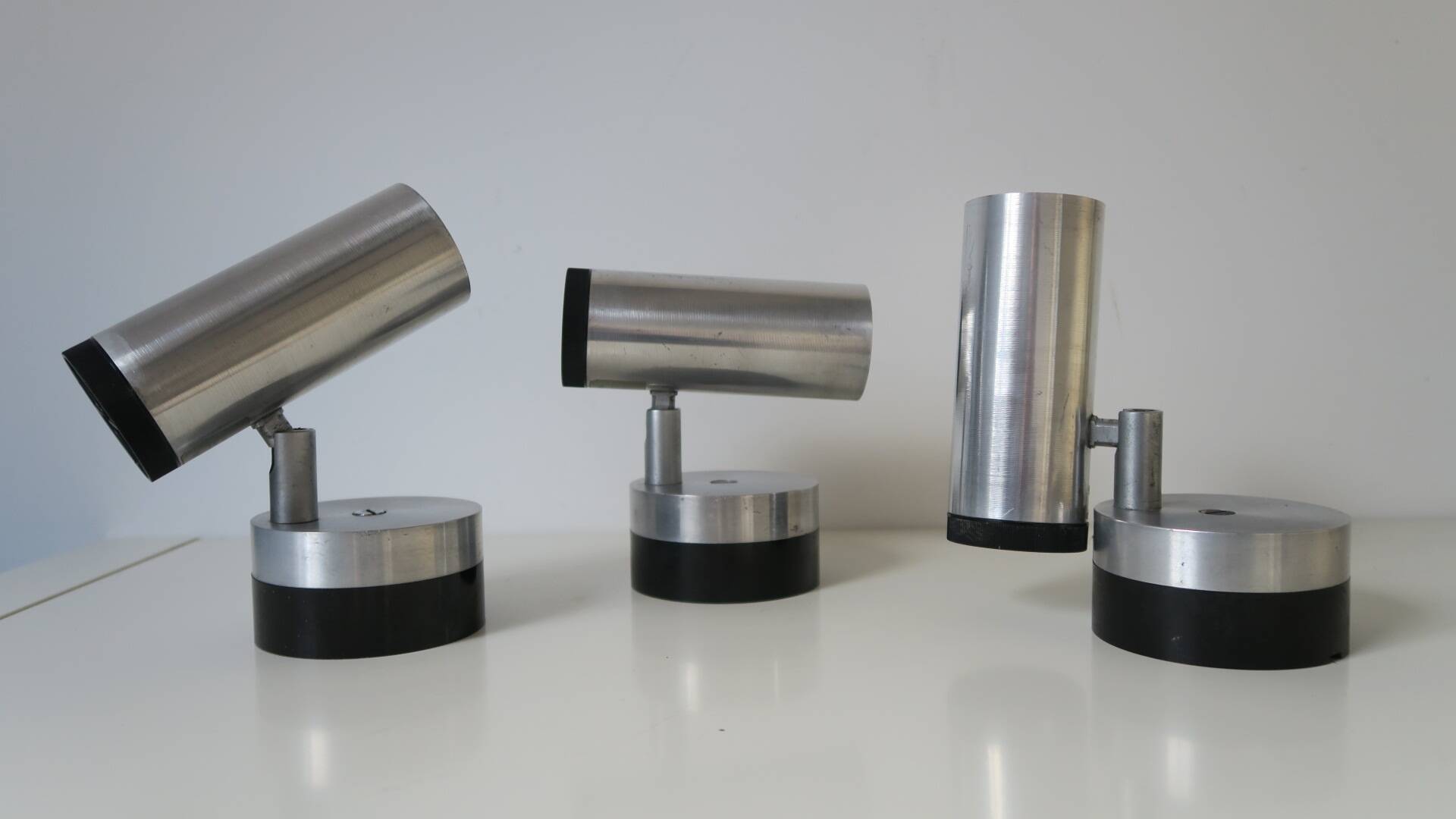 3 Philips wall lights