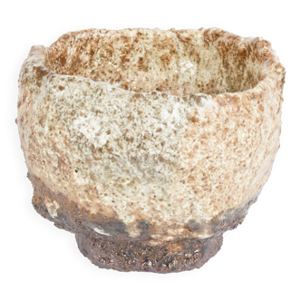 Stoneware bowl glazed with oak ash by Michel Moglia