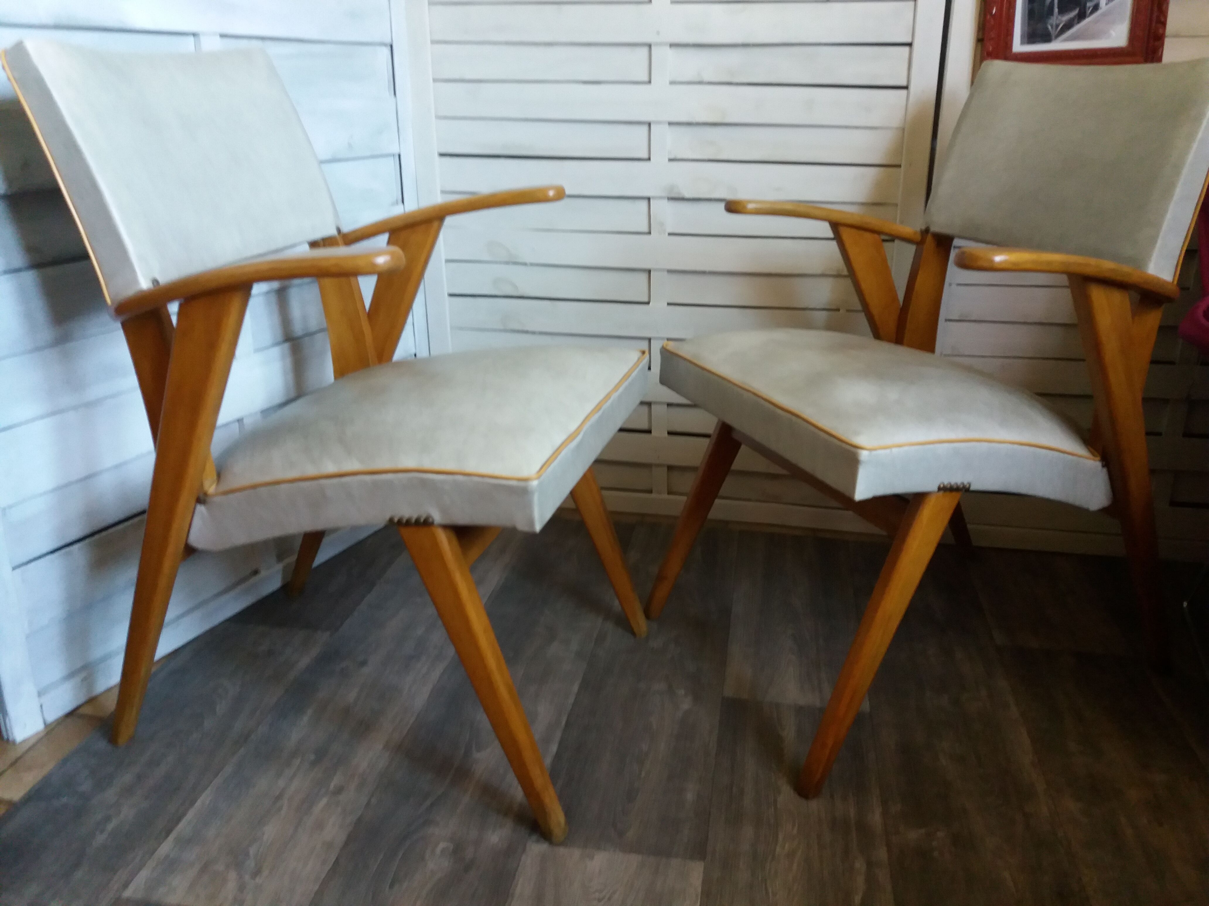 Pair of armchairs feet compass from the years 60