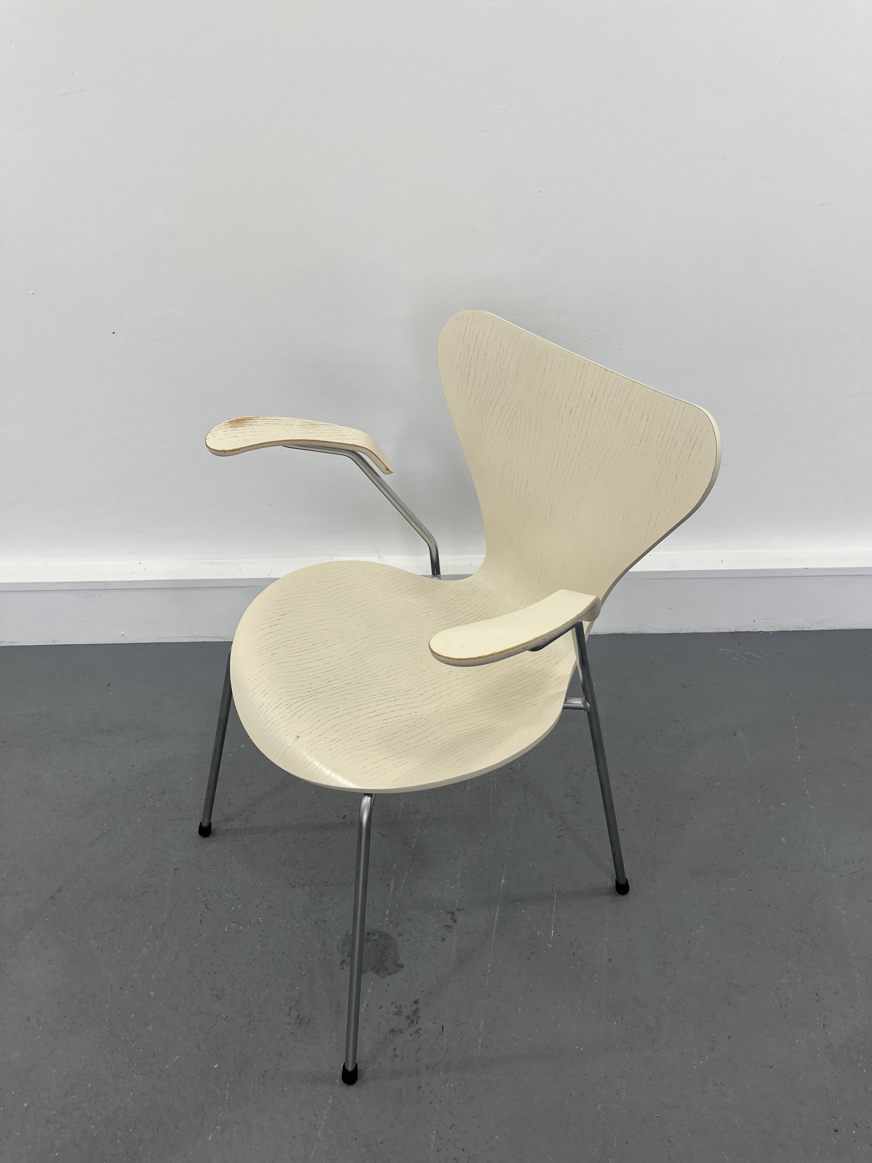 Fauteuil d'Arne Jacobsen pour Fritz Hansen, Danemark.
