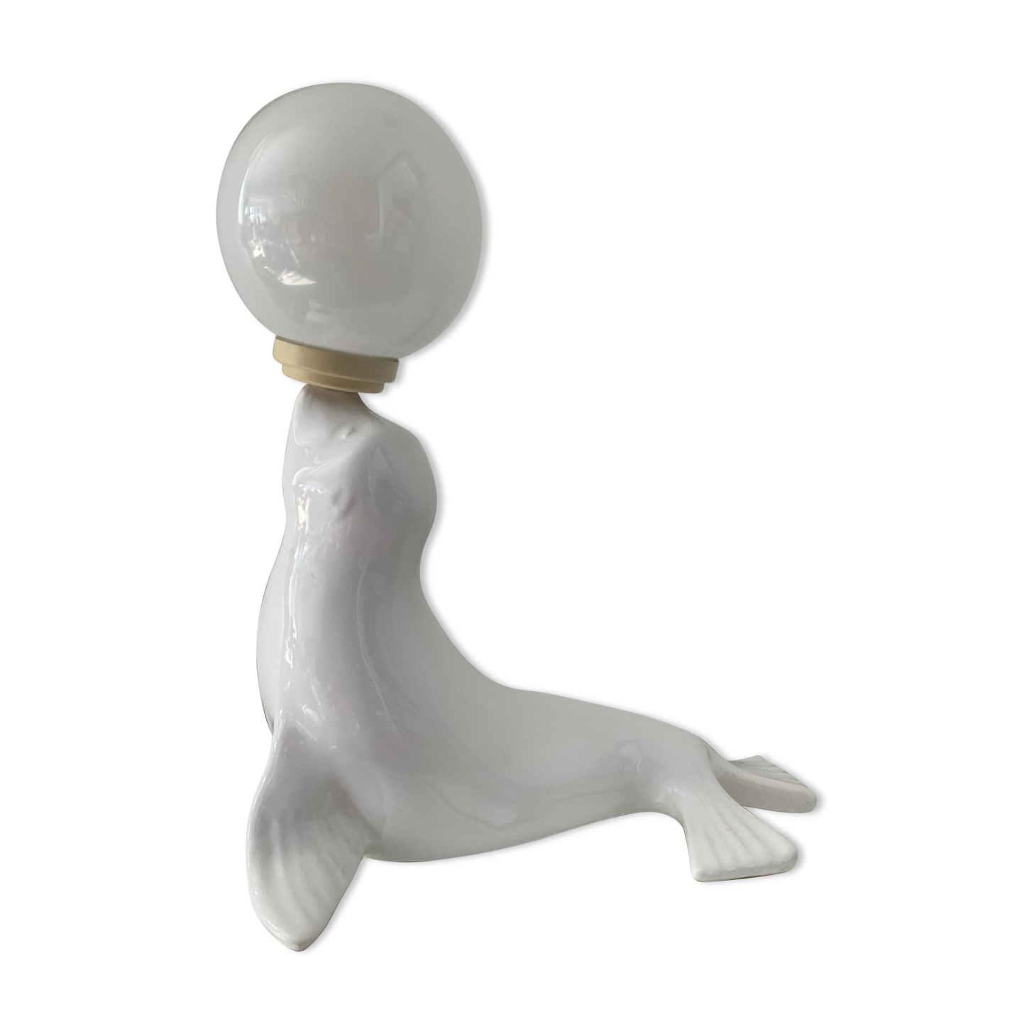 Vintage sea lion lamp in ceramic and opaline
