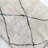 Moroccan Berber carpet blessed ouarain ecru with black abstract diamonds 154x116cm