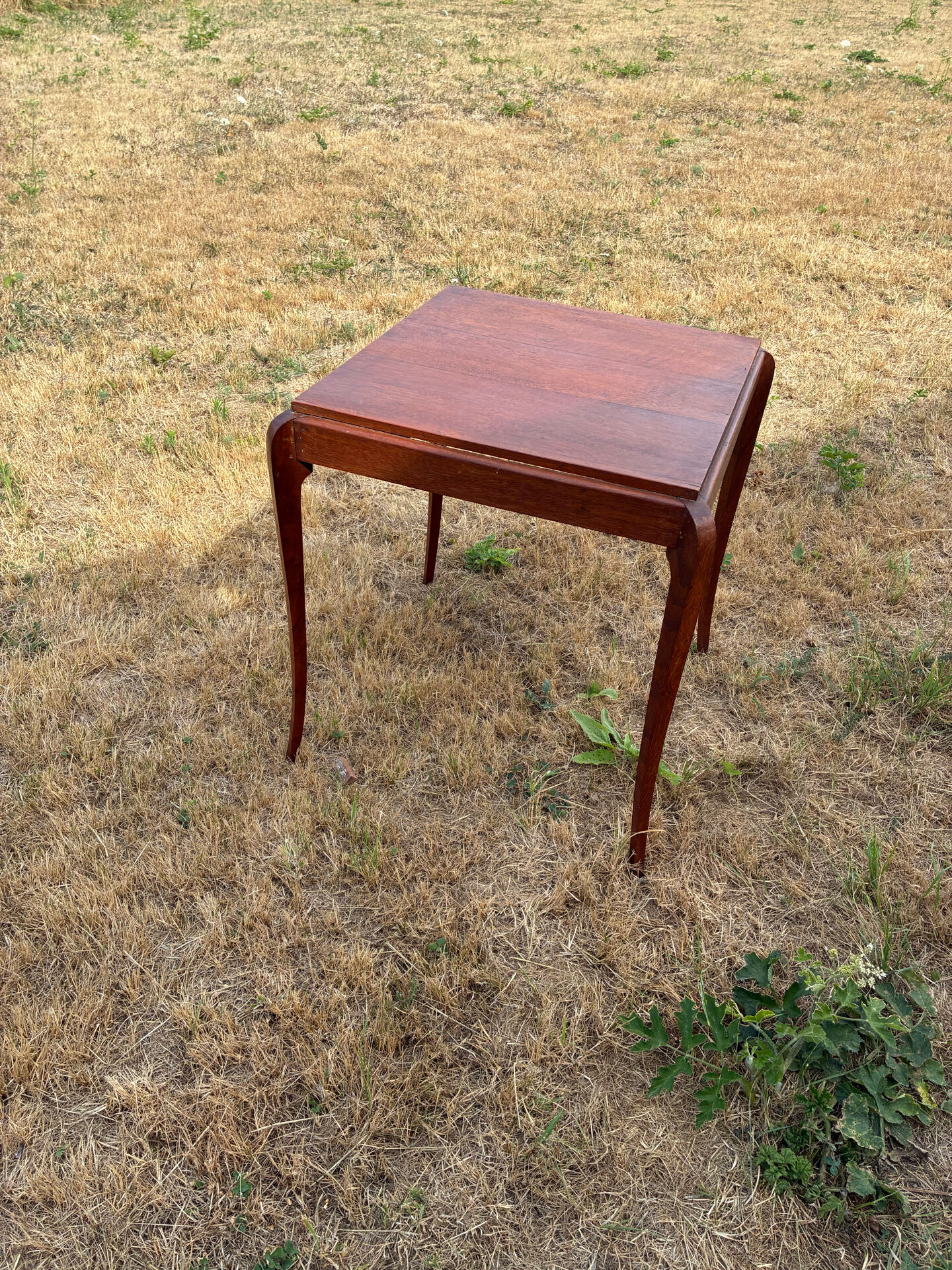 Table d’appoint ou table de jeux