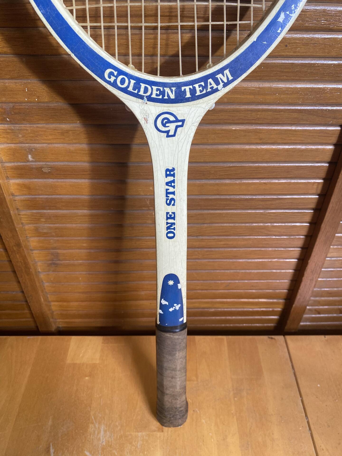 Old Tennis Racket ONE STAR Golden Team Wood Vintage Sport #E213