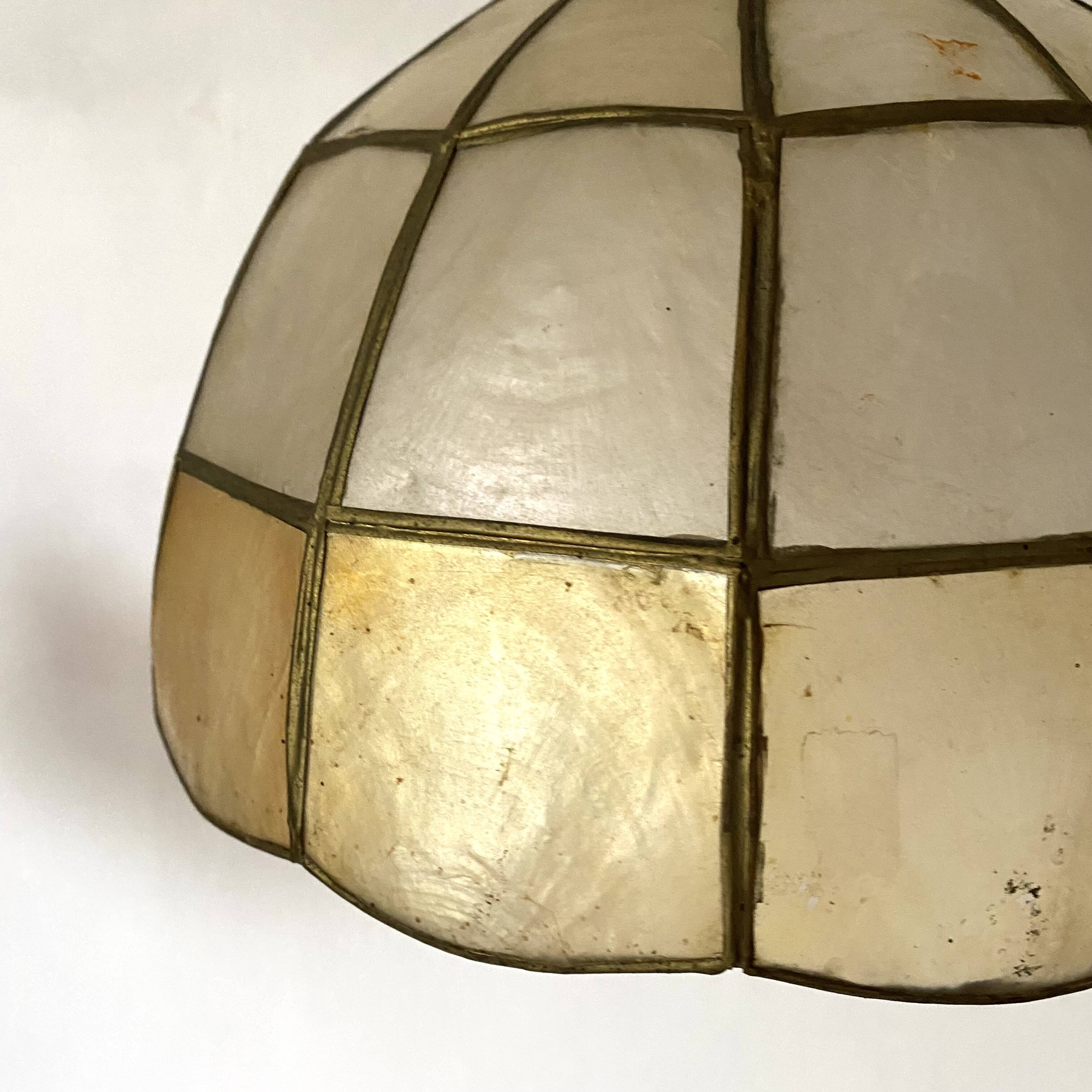 Suspension en nacre et laiton