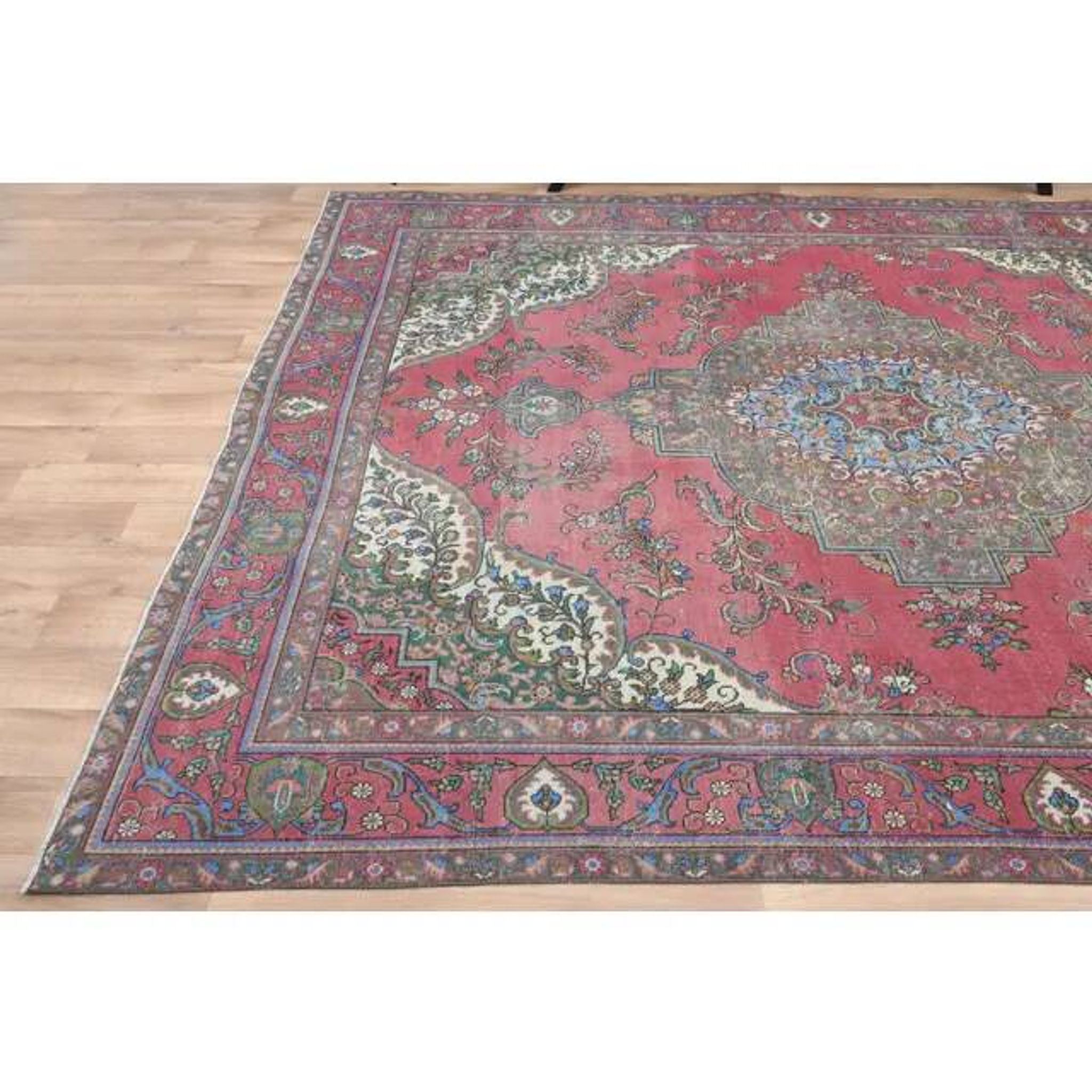 1970s Vintage Persian Handmade Wool Pink Oversized Area Rug 279x390