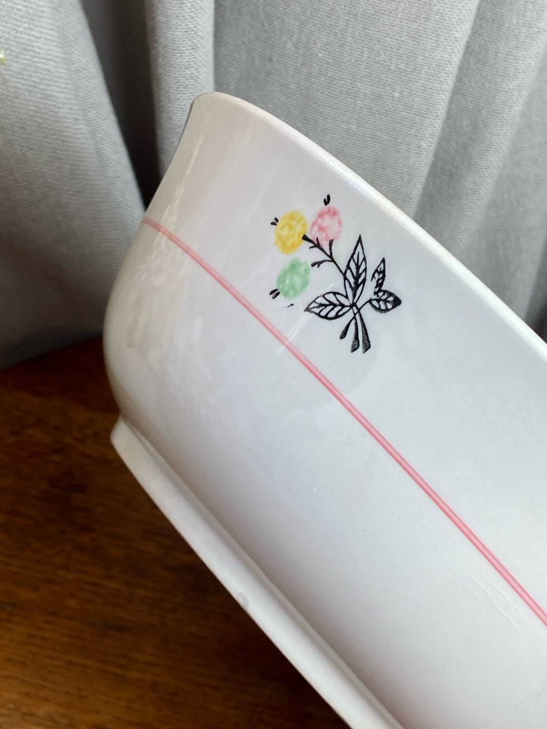 Porcelain salad bowl, Gien