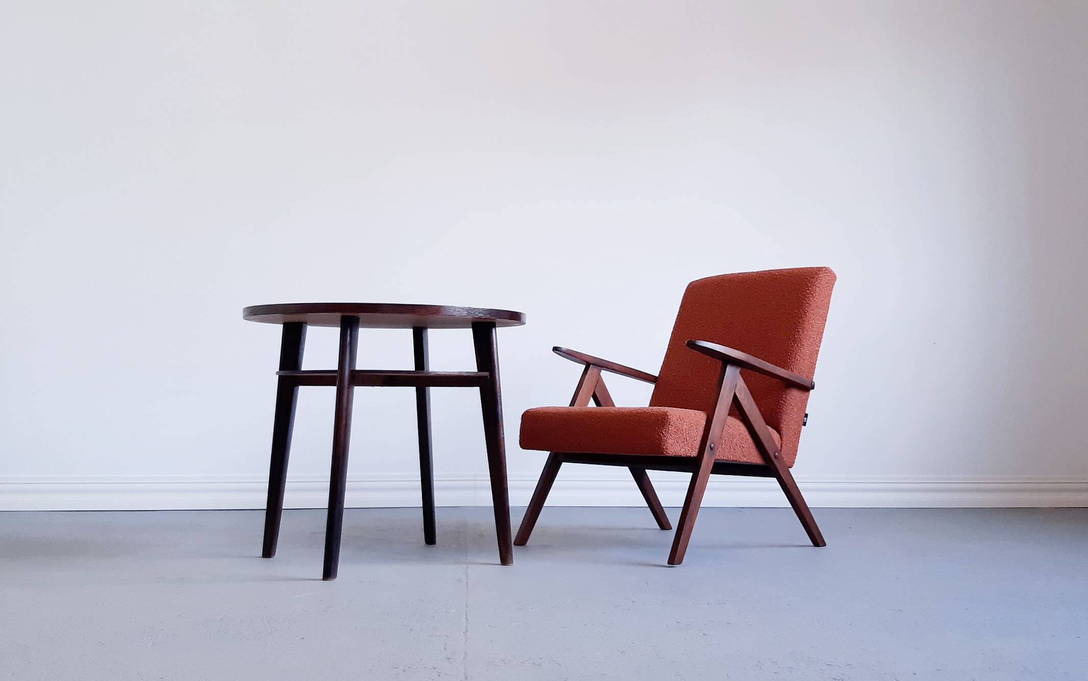 Mid Century Easy Chair Model B 310 Var in Rusty Brown Boucle
