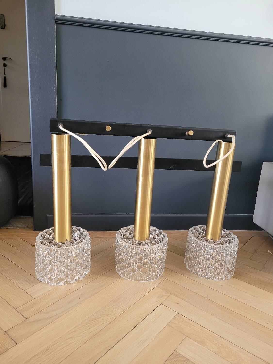 Vintage pendant chandelier in molded glass and brass