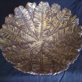 Centerpiece (empty pocket) in resin with African character