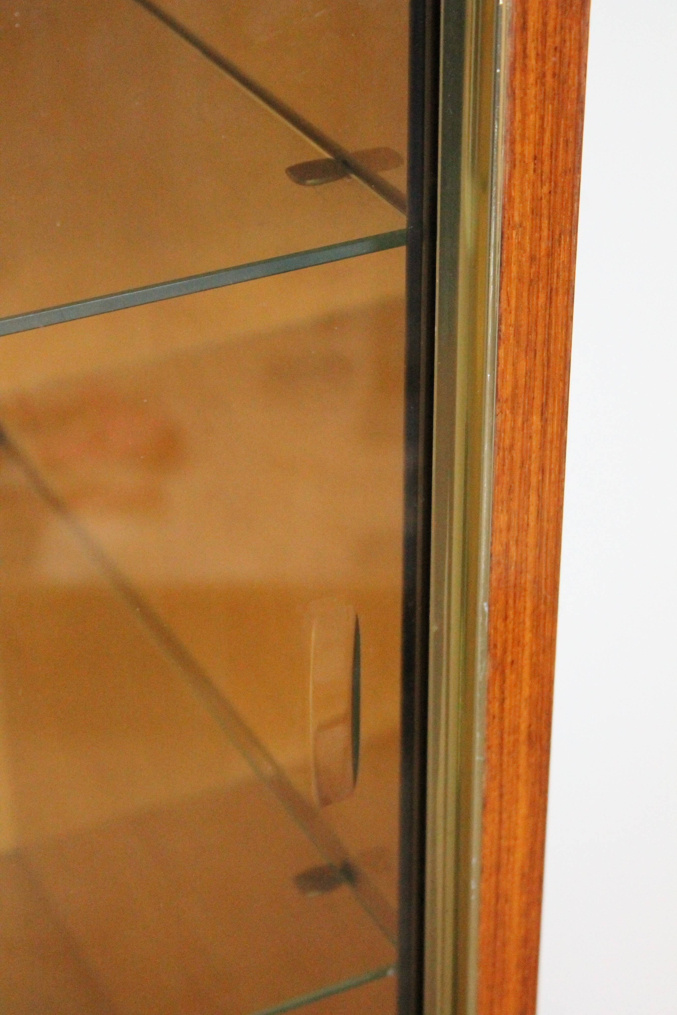 Vitrine en palissandre